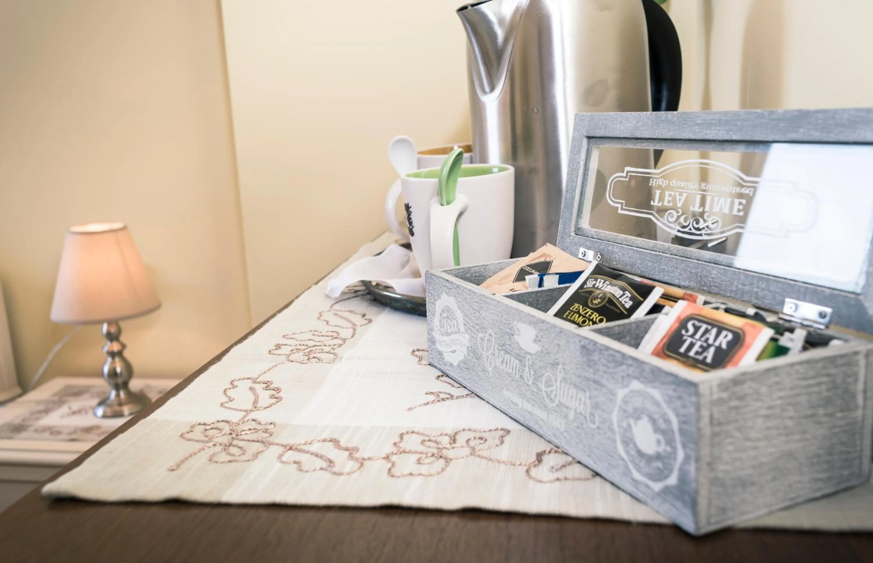 Coffee/tea facilities in Camere Mariella