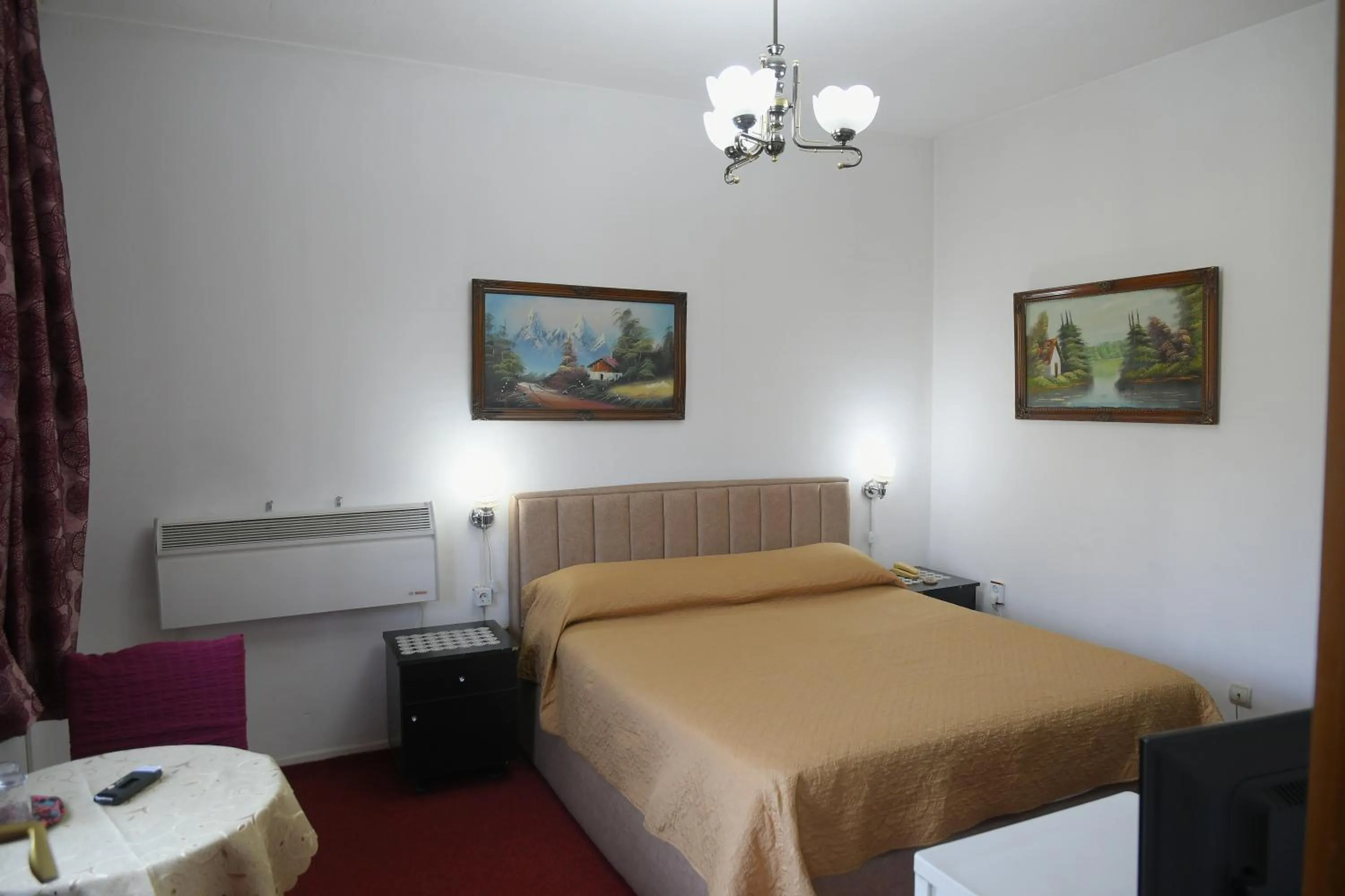 Bed in Hotel HAXHIU