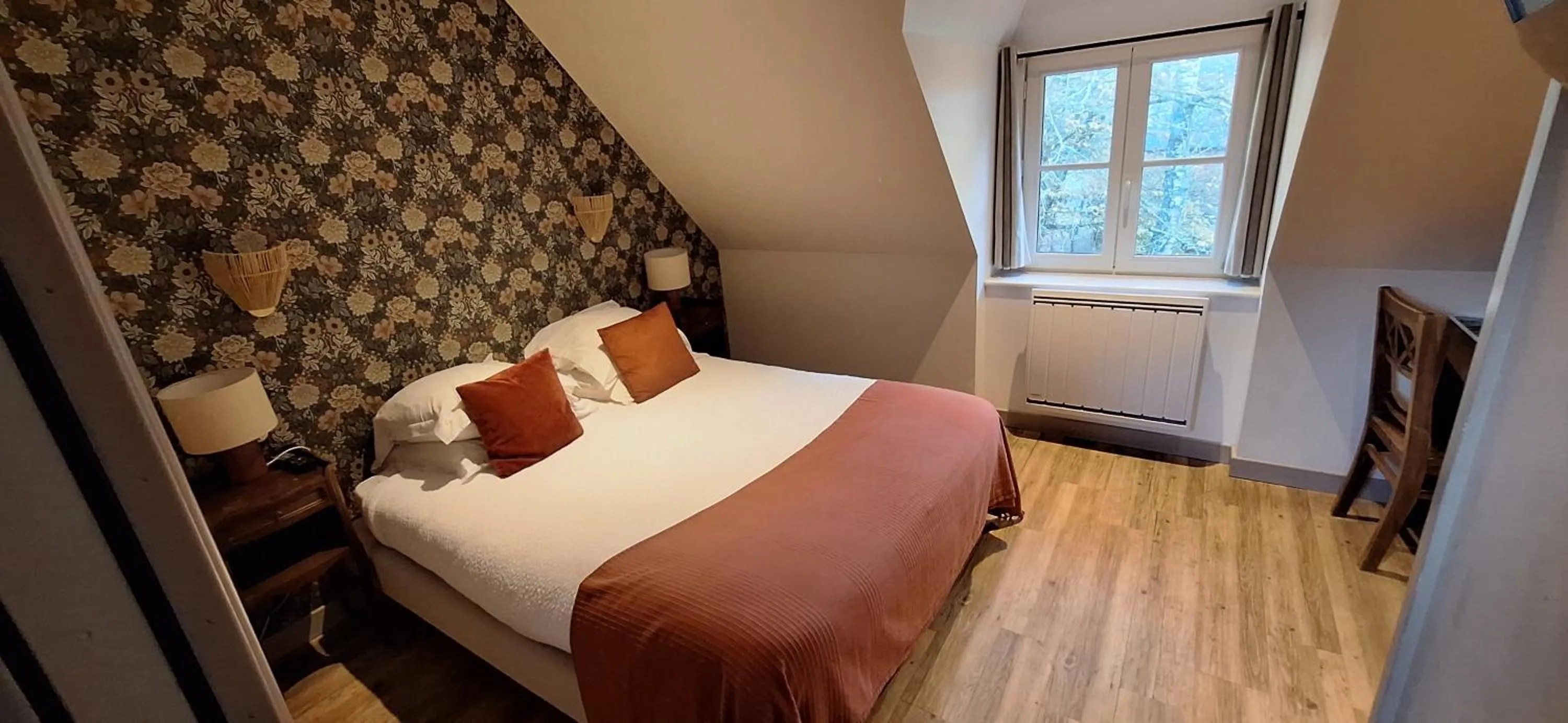 Bed in Hôtel Kastell Dinec'h