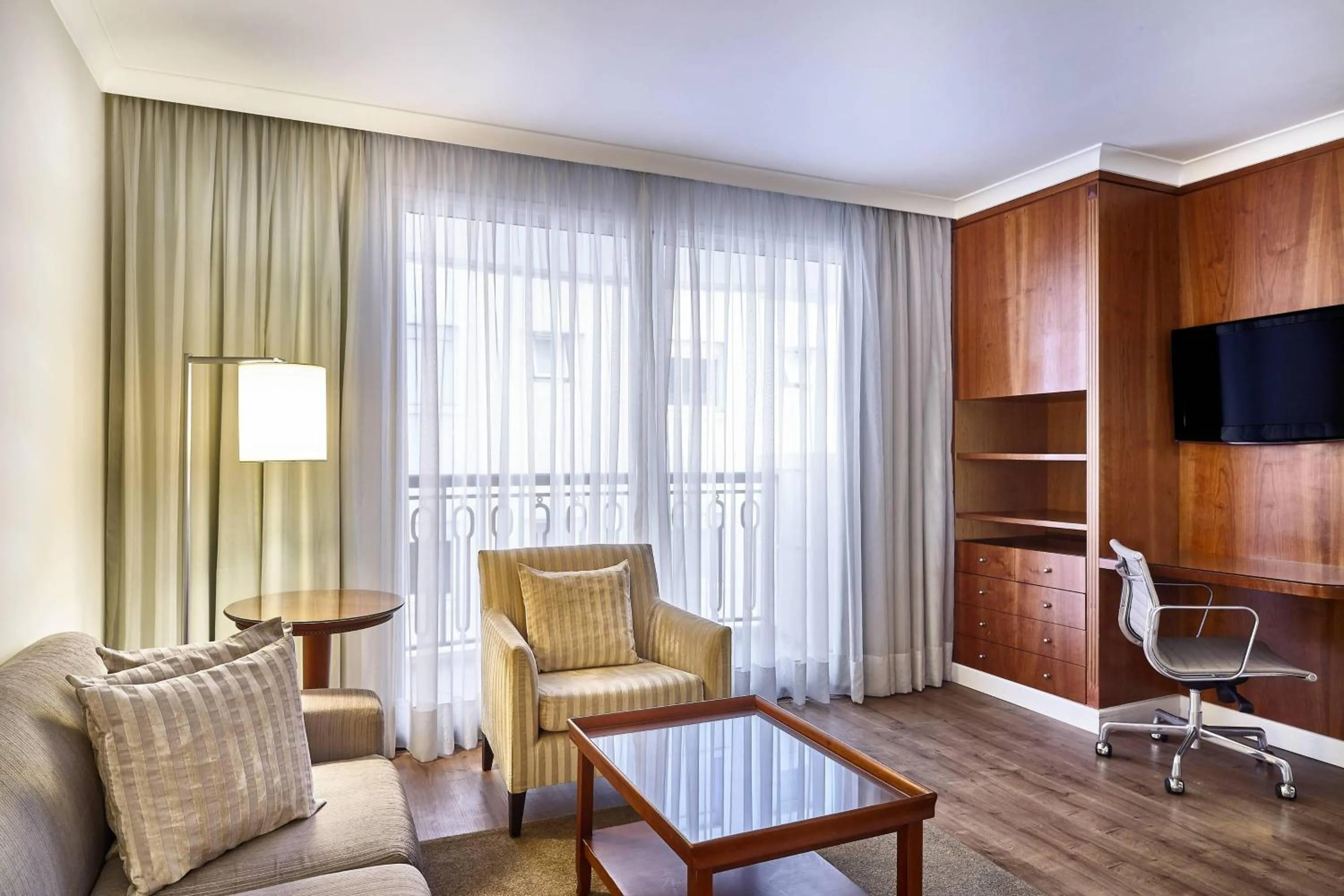 Living room in Marriott Executive Apartments Sao Paulo