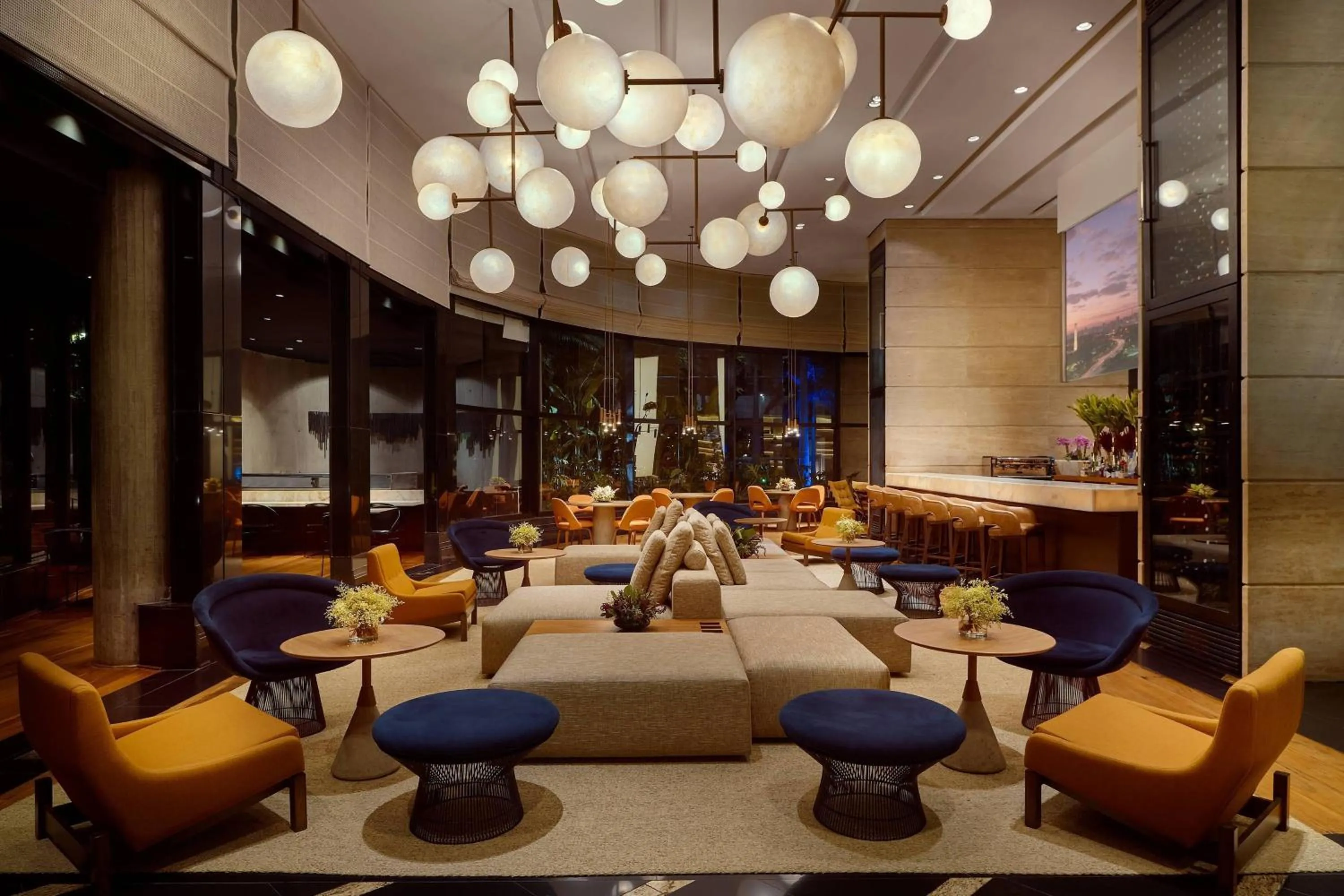 Lounge or bar in Renaissance São Paulo Hotel