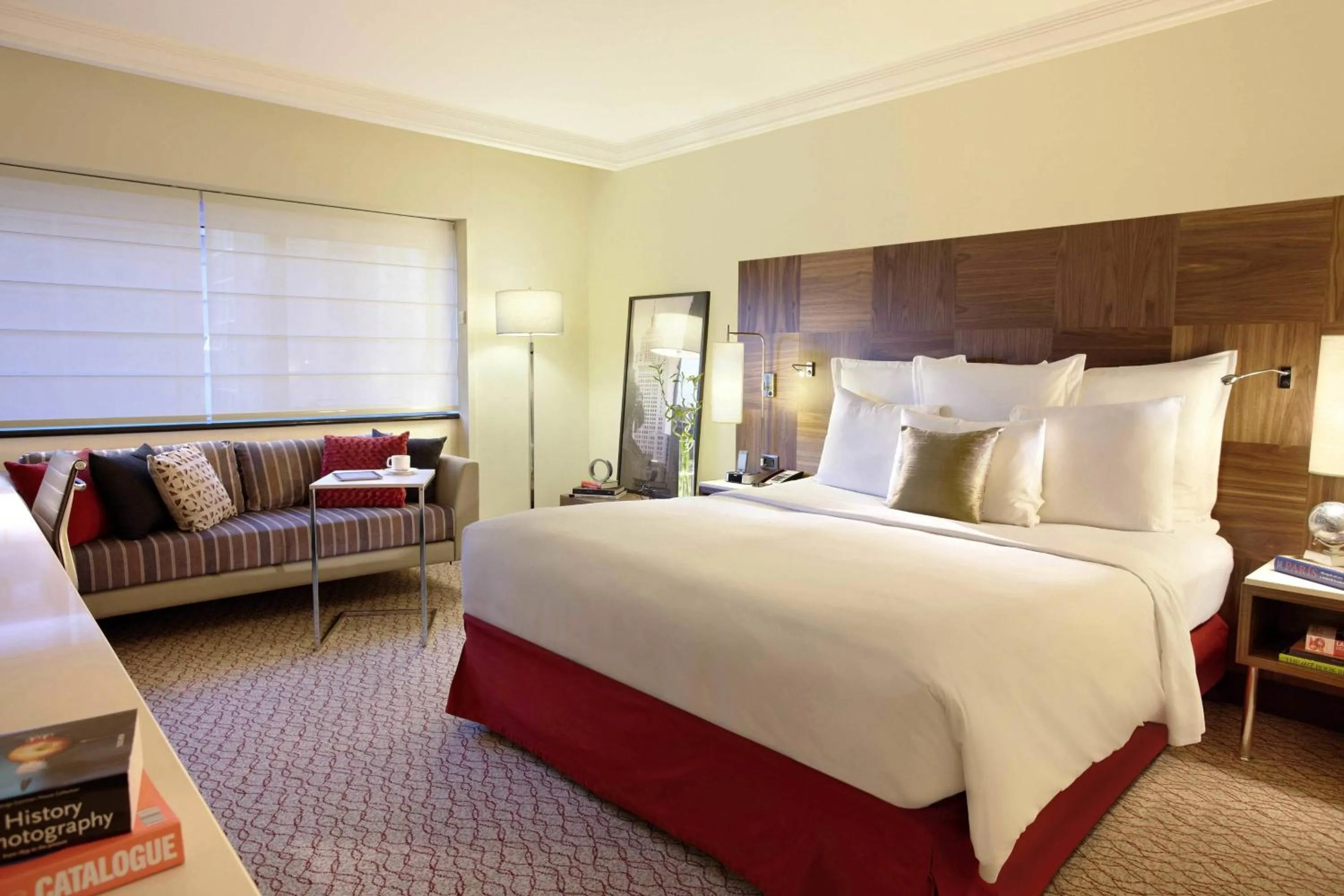 Photo of the whole room, Bed in Renaissance São Paulo Hotel