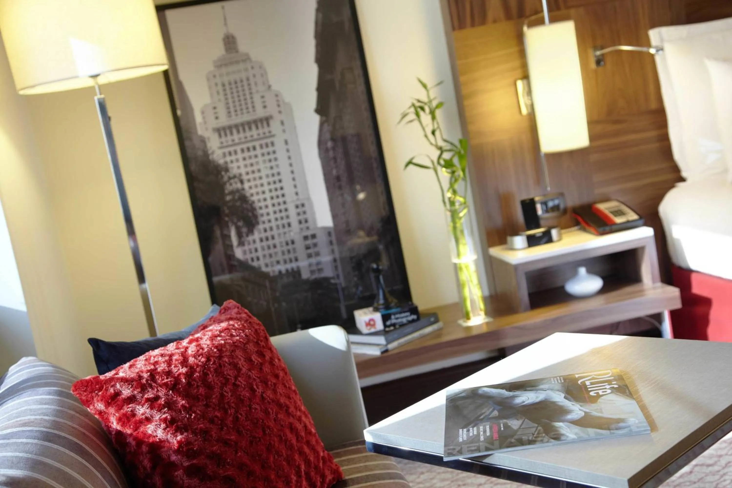 Photo of the whole room in Renaissance São Paulo Hotel