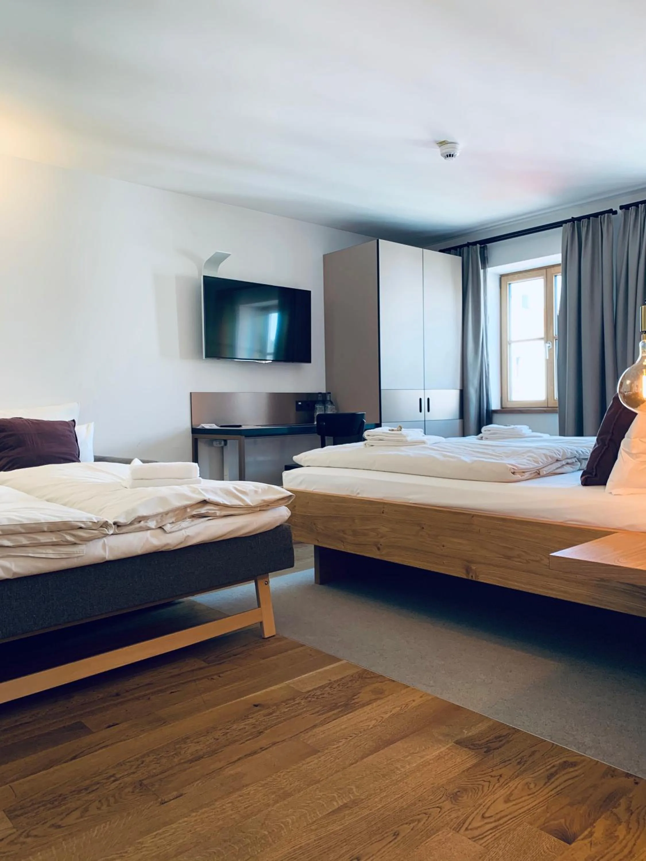 Bedroom, Bed in Stadthotel Kachelofen