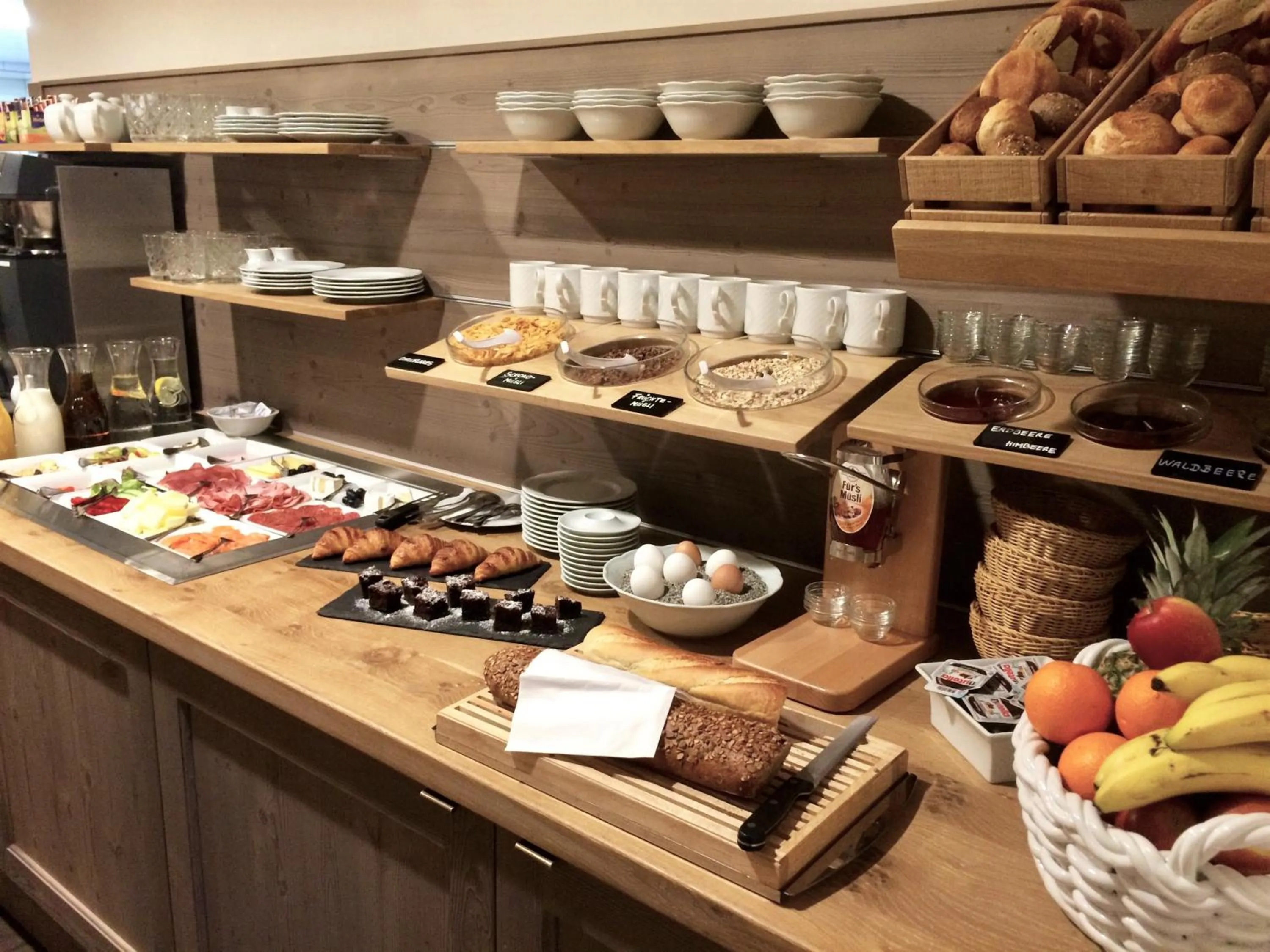 Restaurant/places to eat in Stadthotel Kachelofen