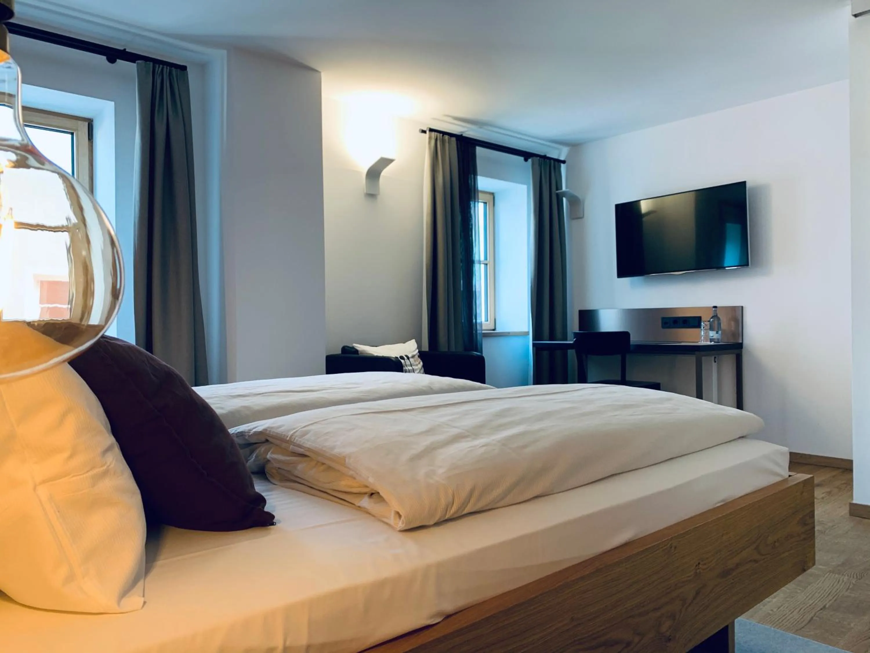 Bedroom, Bed in Stadthotel Kachelofen