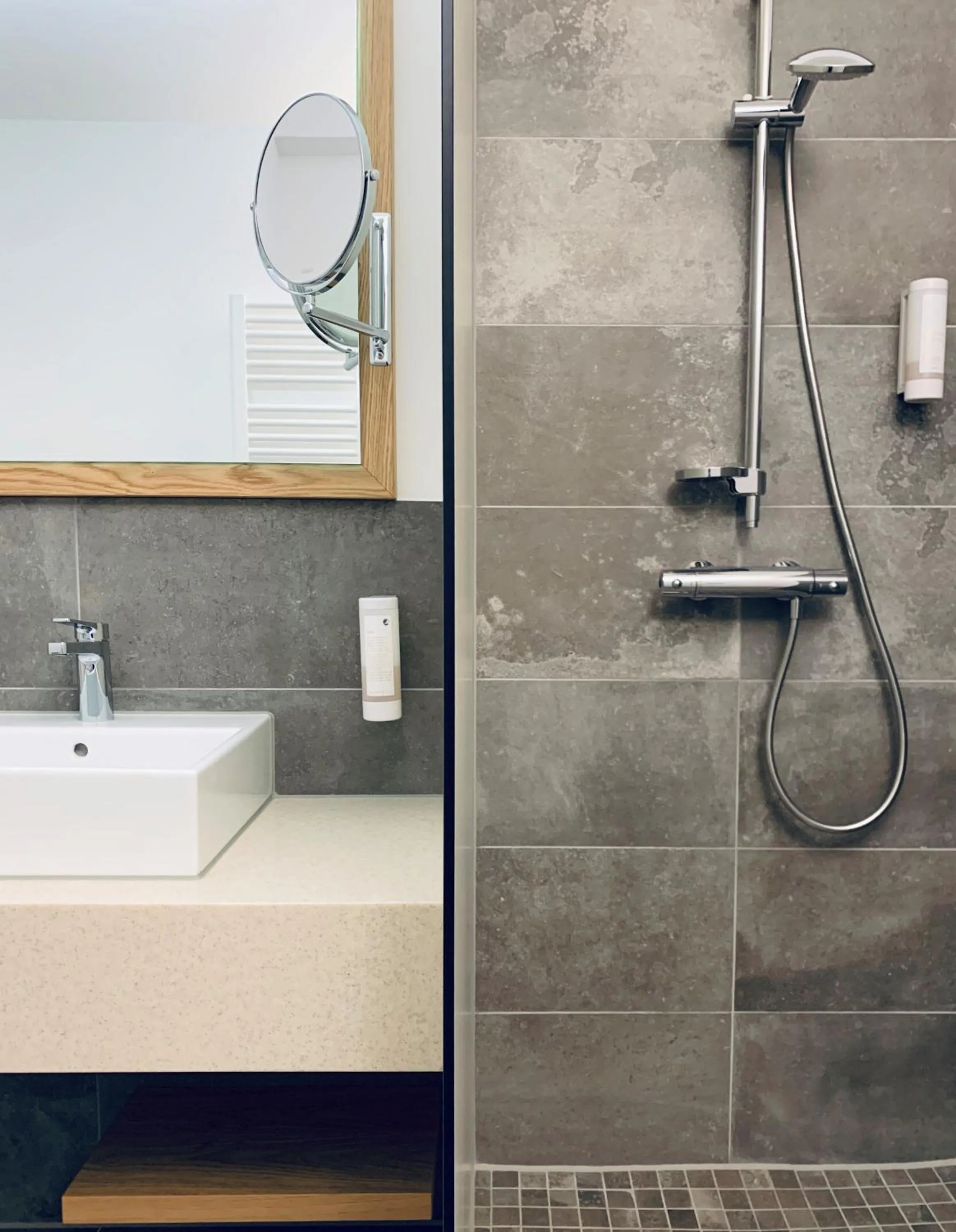 Bathroom in Stadthotel Kachelofen