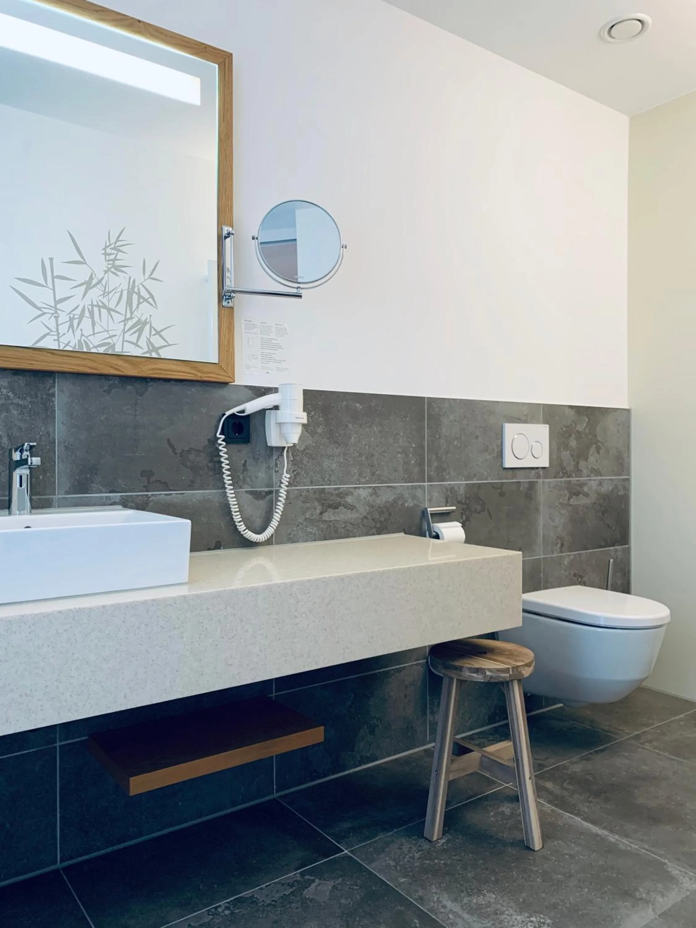 Bathroom in Stadthotel Kachelofen