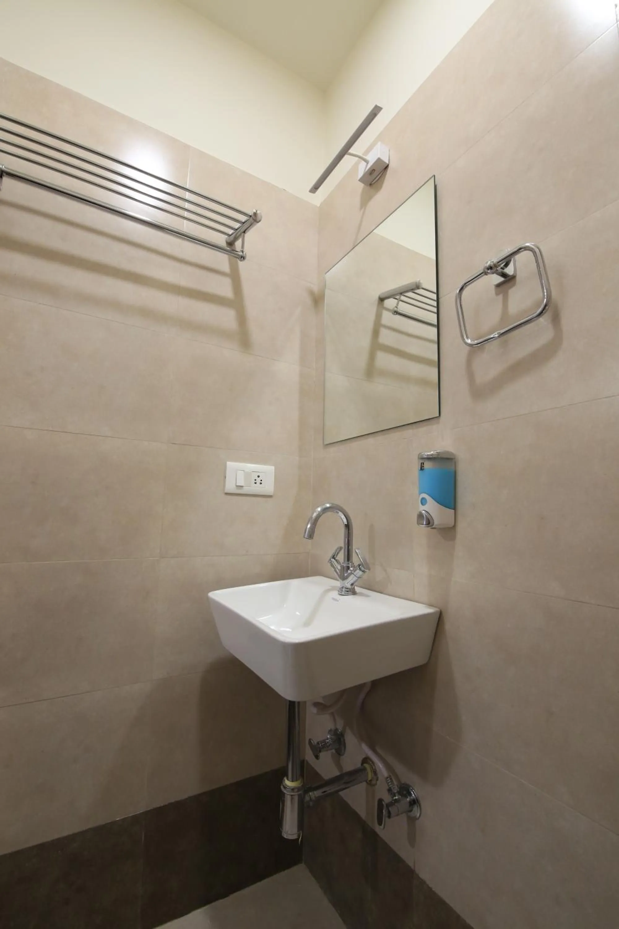 Shower in Blue Beds Hostel