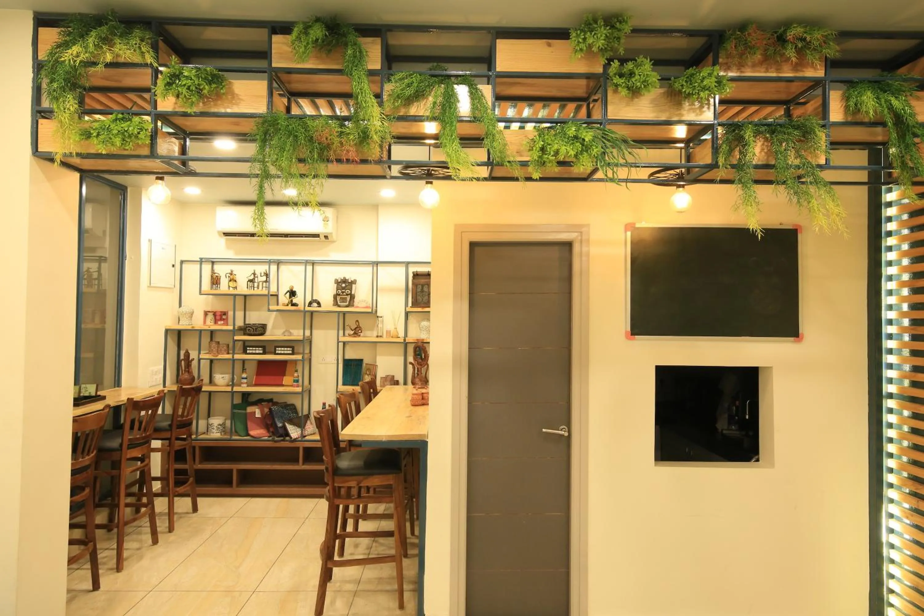 Coffee/tea facilities in Blue Beds Hostel