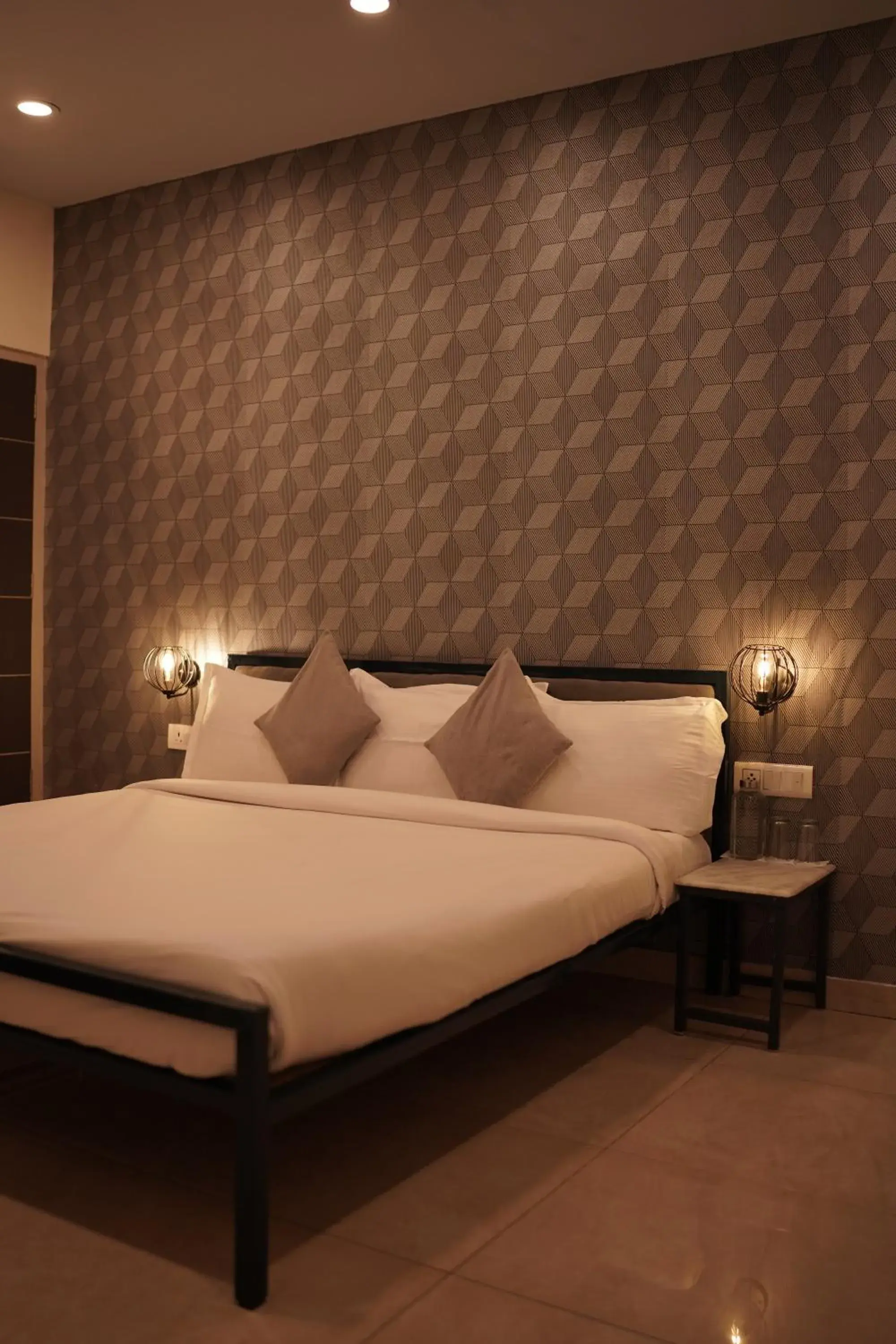 Deluxe Double Room - single occupancy in Blue Beds Hostel Deluxe Double Room - single occupancy in Blue Beds Hostel