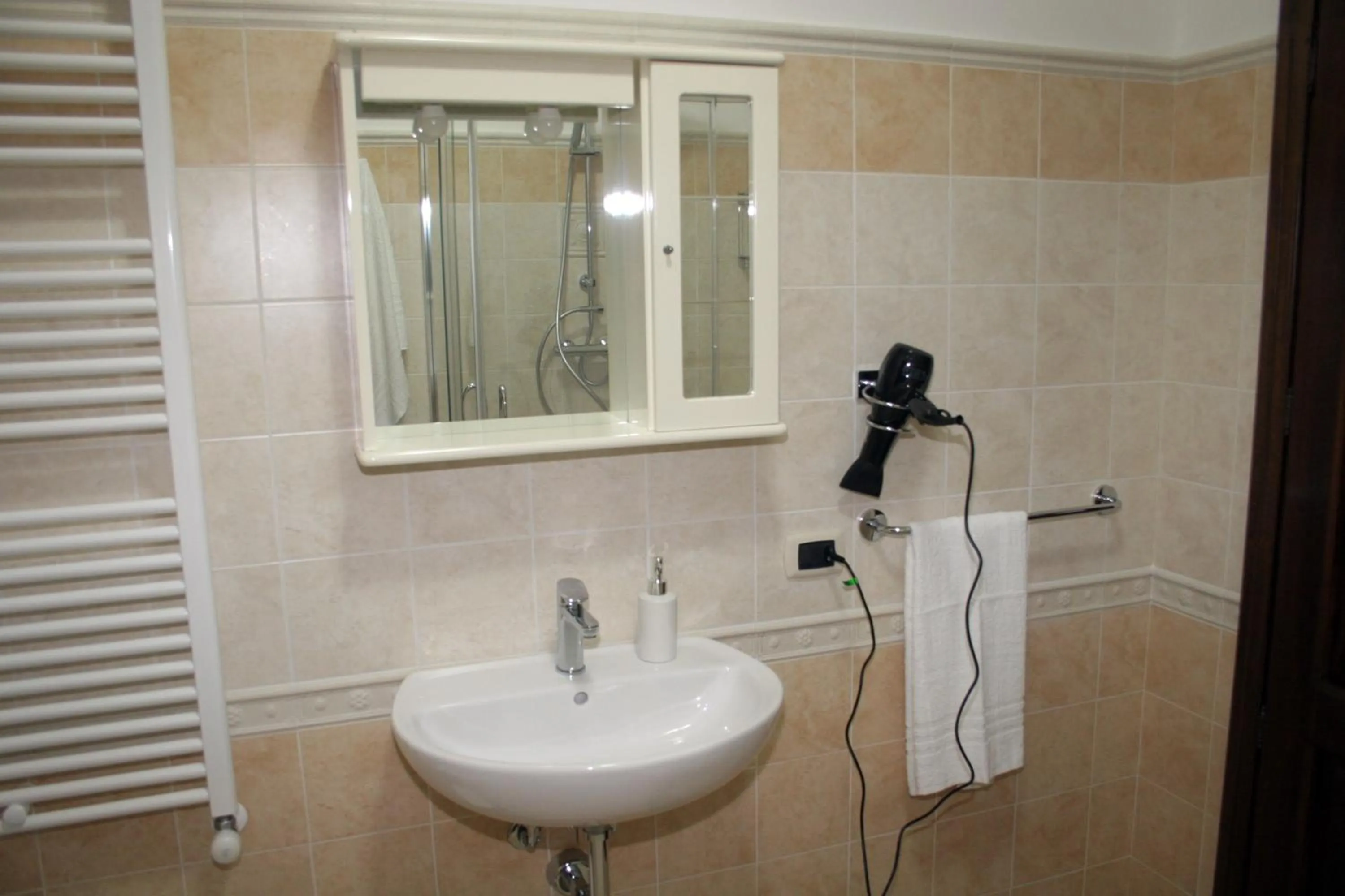 Bathroom in B&B Villa Eleonora Tropea