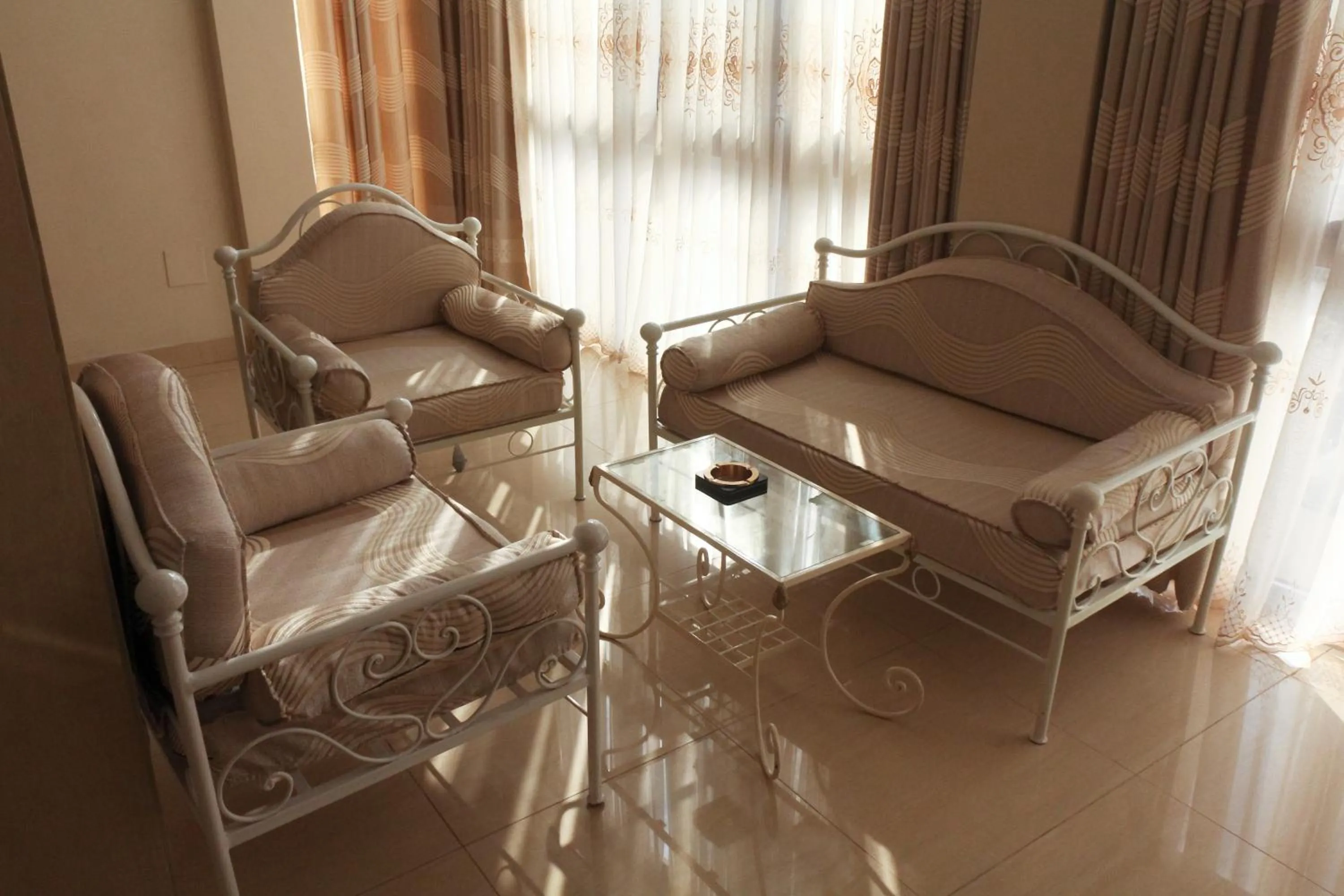 Living room in Hotel M'Rode