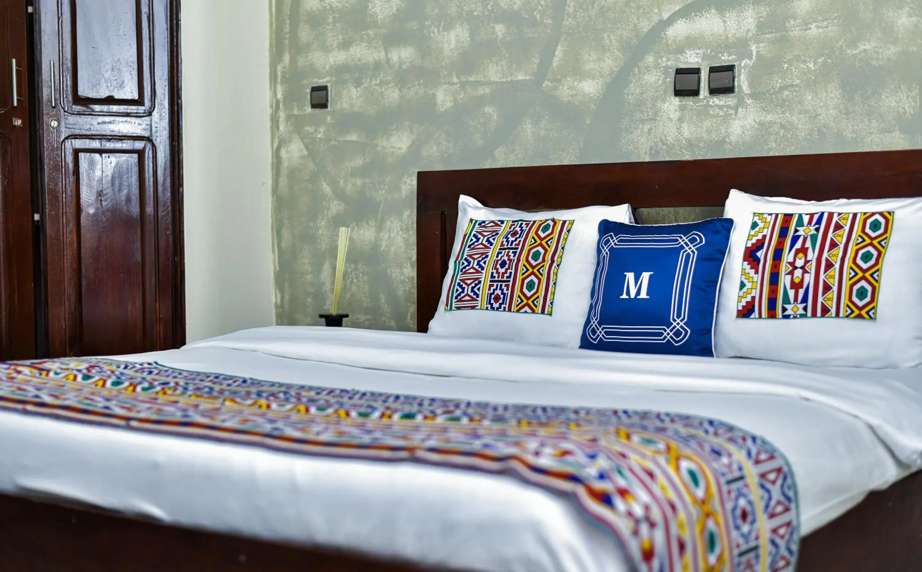 Superior Double Room in Hotel M'Rode Superior Double Room in Hotel M'Rode