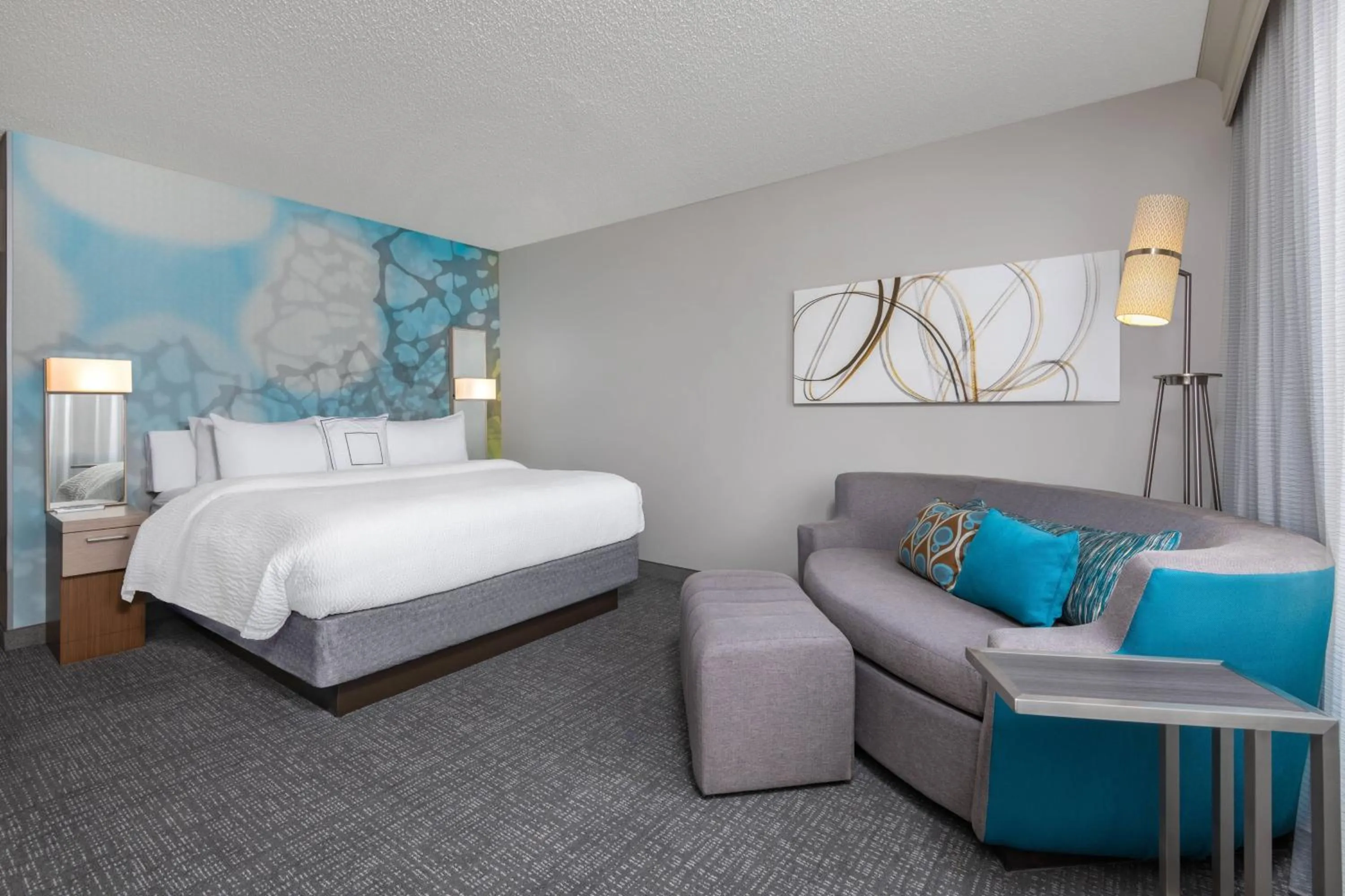 Photo of the whole room, Bed in Courtyard by Marriott Reno