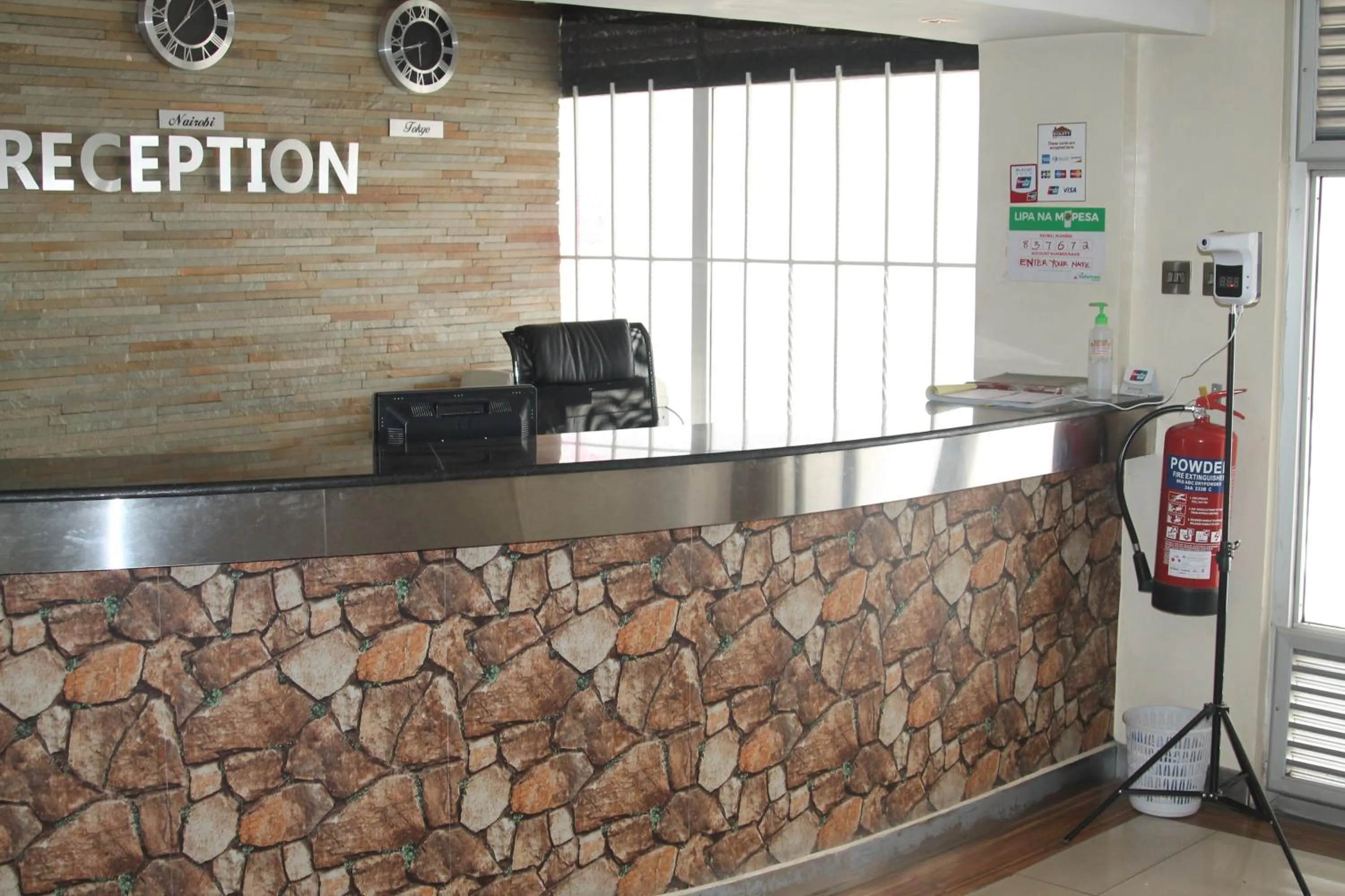 Lobby or reception in Airport Landing Hotel