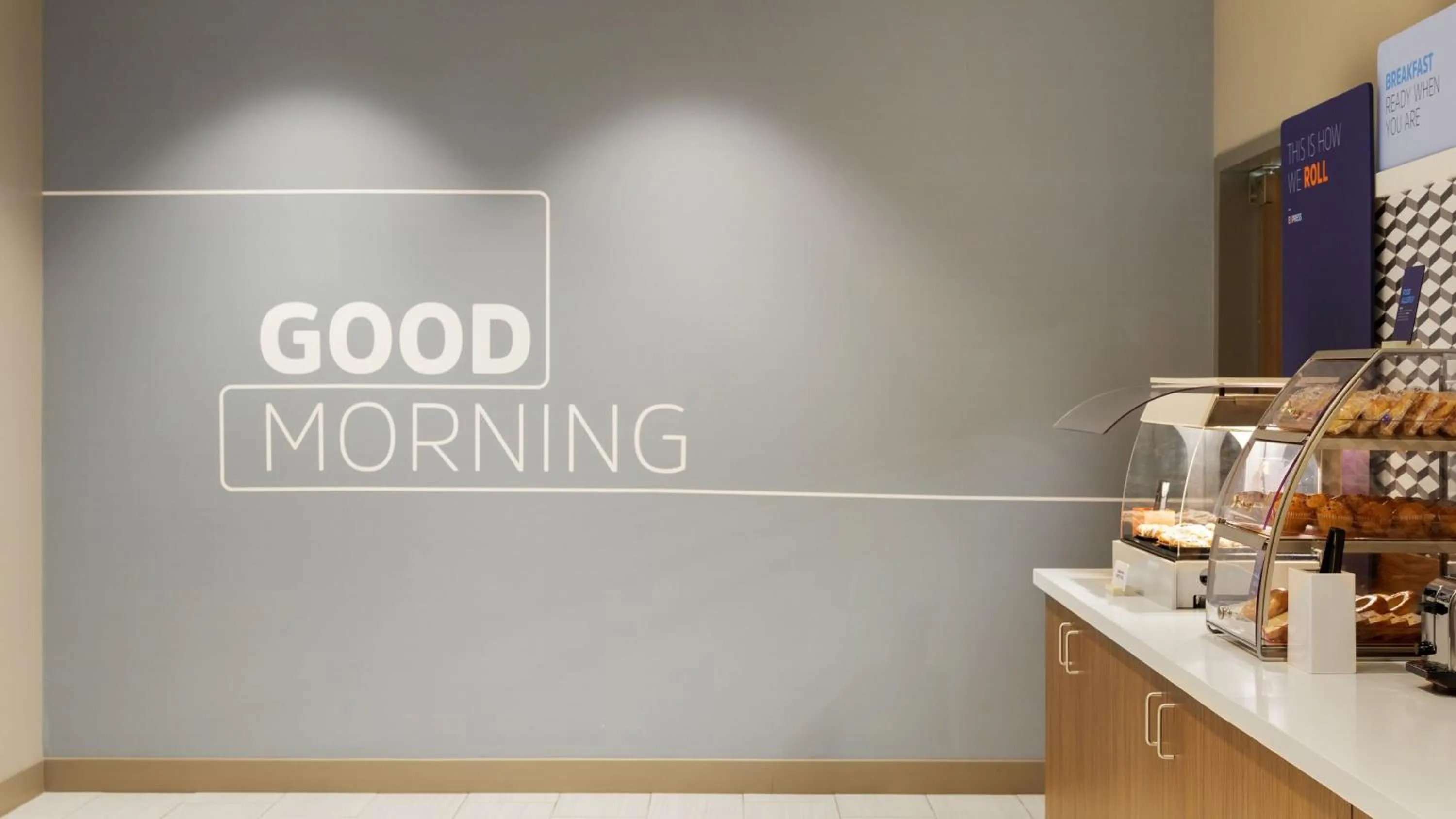 Breakfast in Holiday Inn Express & Suites Chatsworth by IHG