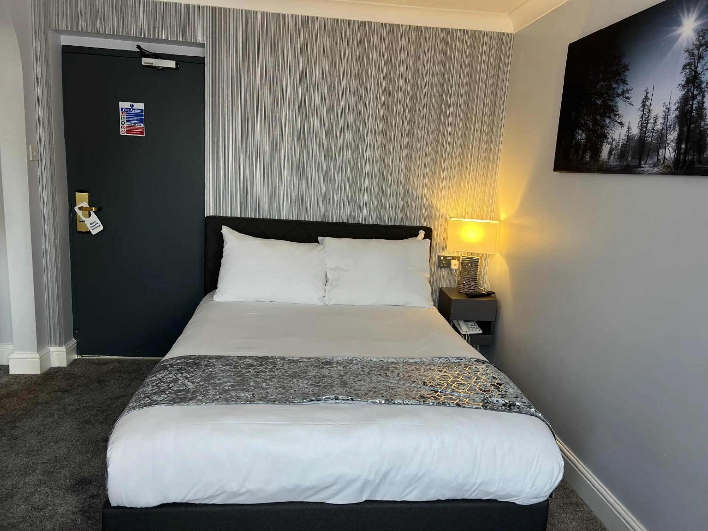 Bedroom, Bed in Dolphin Hotel St Ives