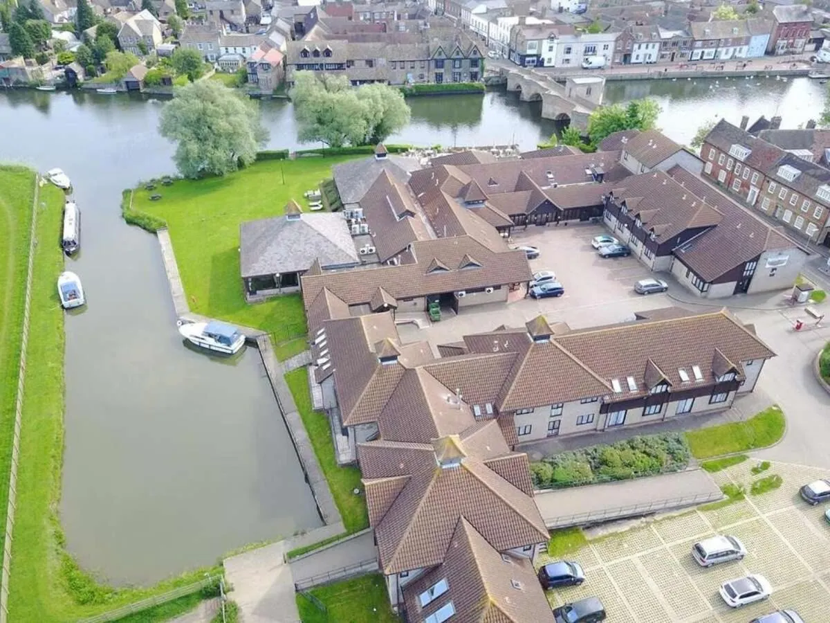 Property building in Dolphin Hotel St Ives