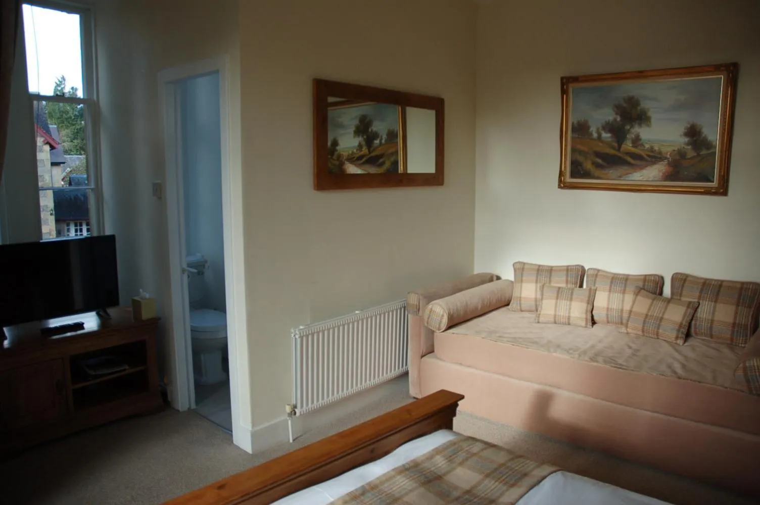 Bed in Lubnaig Guest House