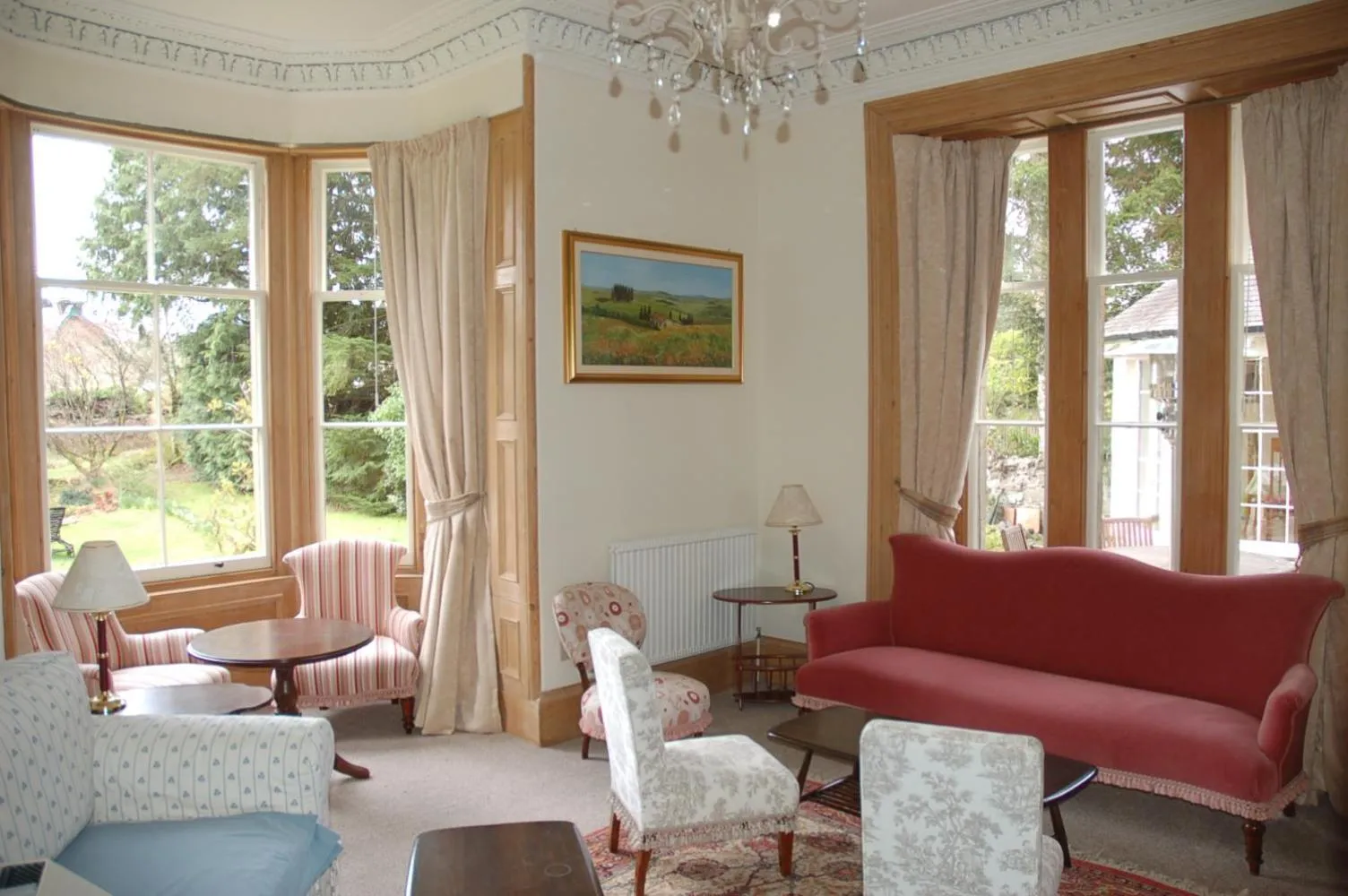 Communal lounge/ TV room in Lubnaig Guest House