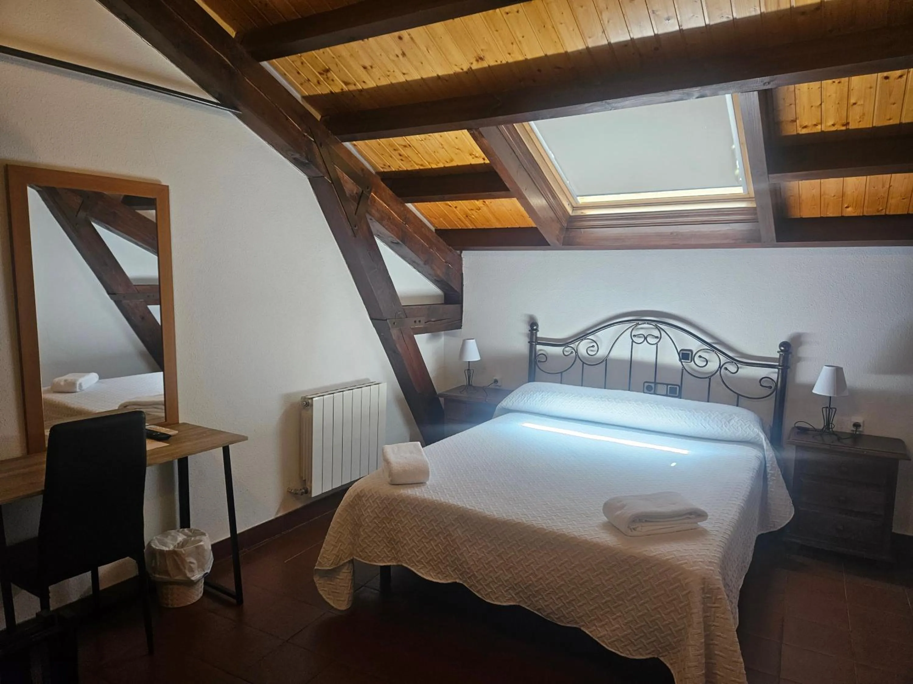 Bedroom, Bed in Hosteria Real de Zamora