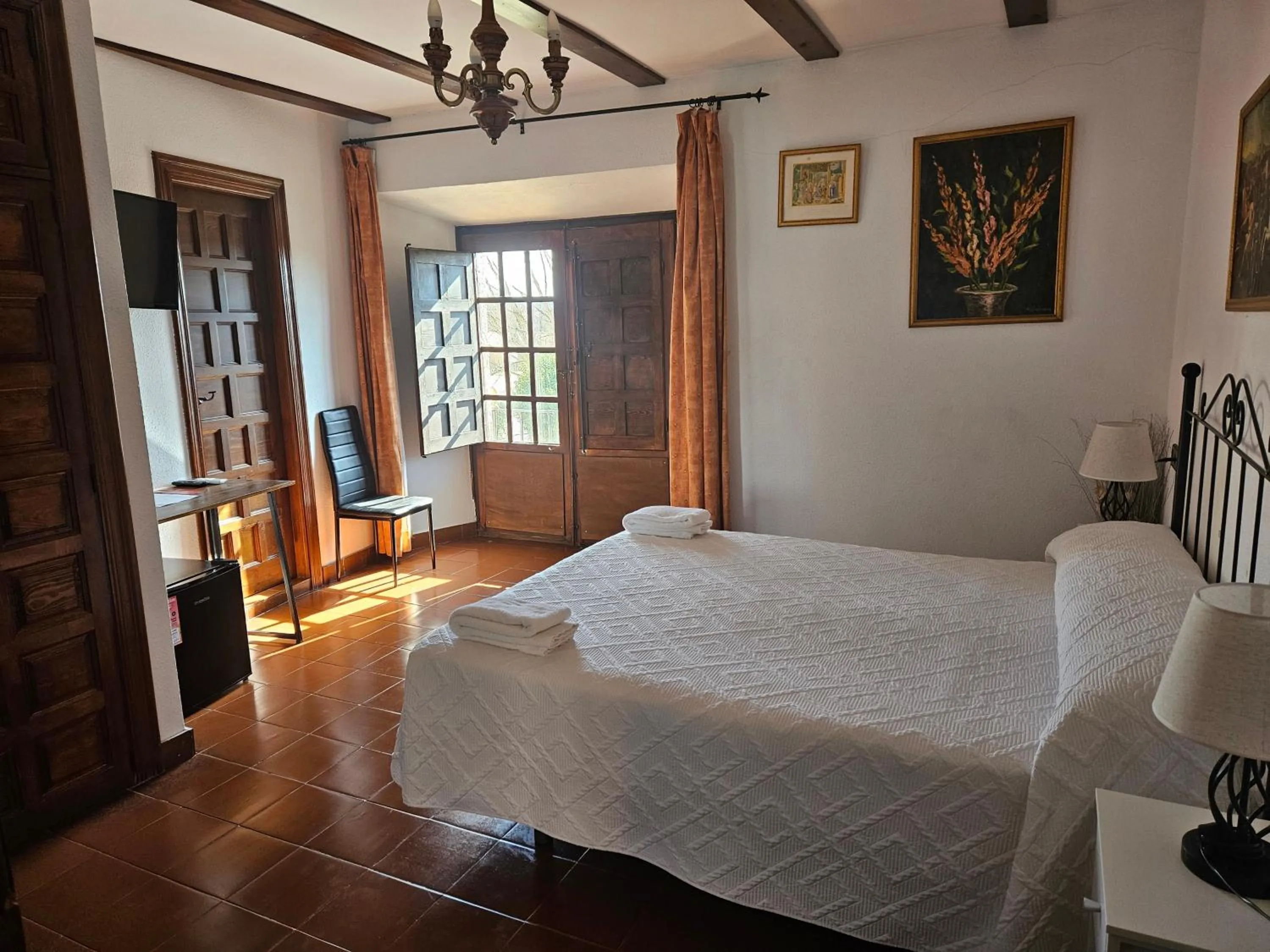 Bedroom, Bed in Hosteria Real de Zamora