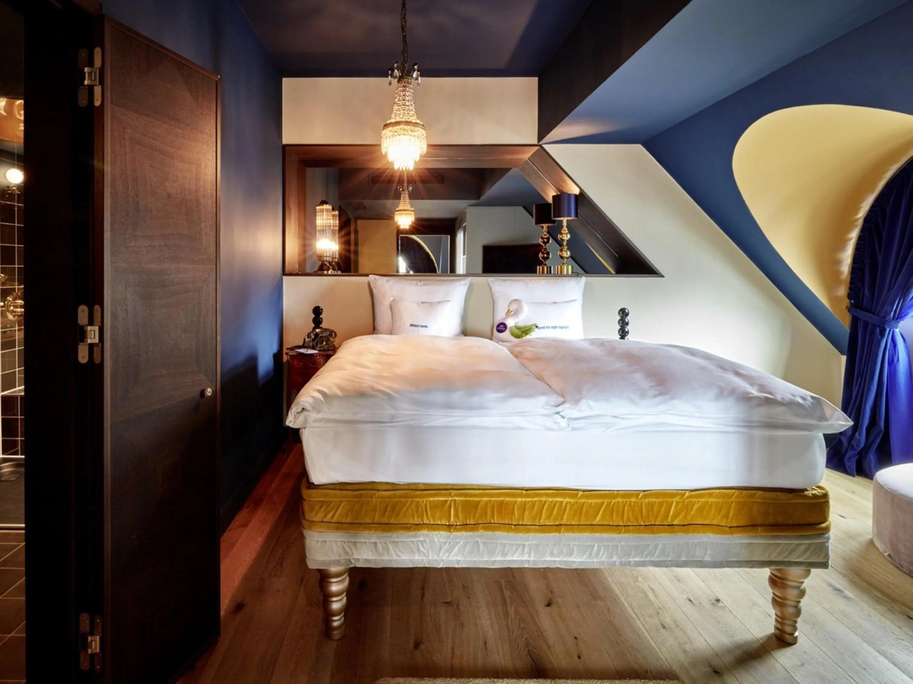 Bedroom, Bed in 25hours Hotel The Royal Bavarian