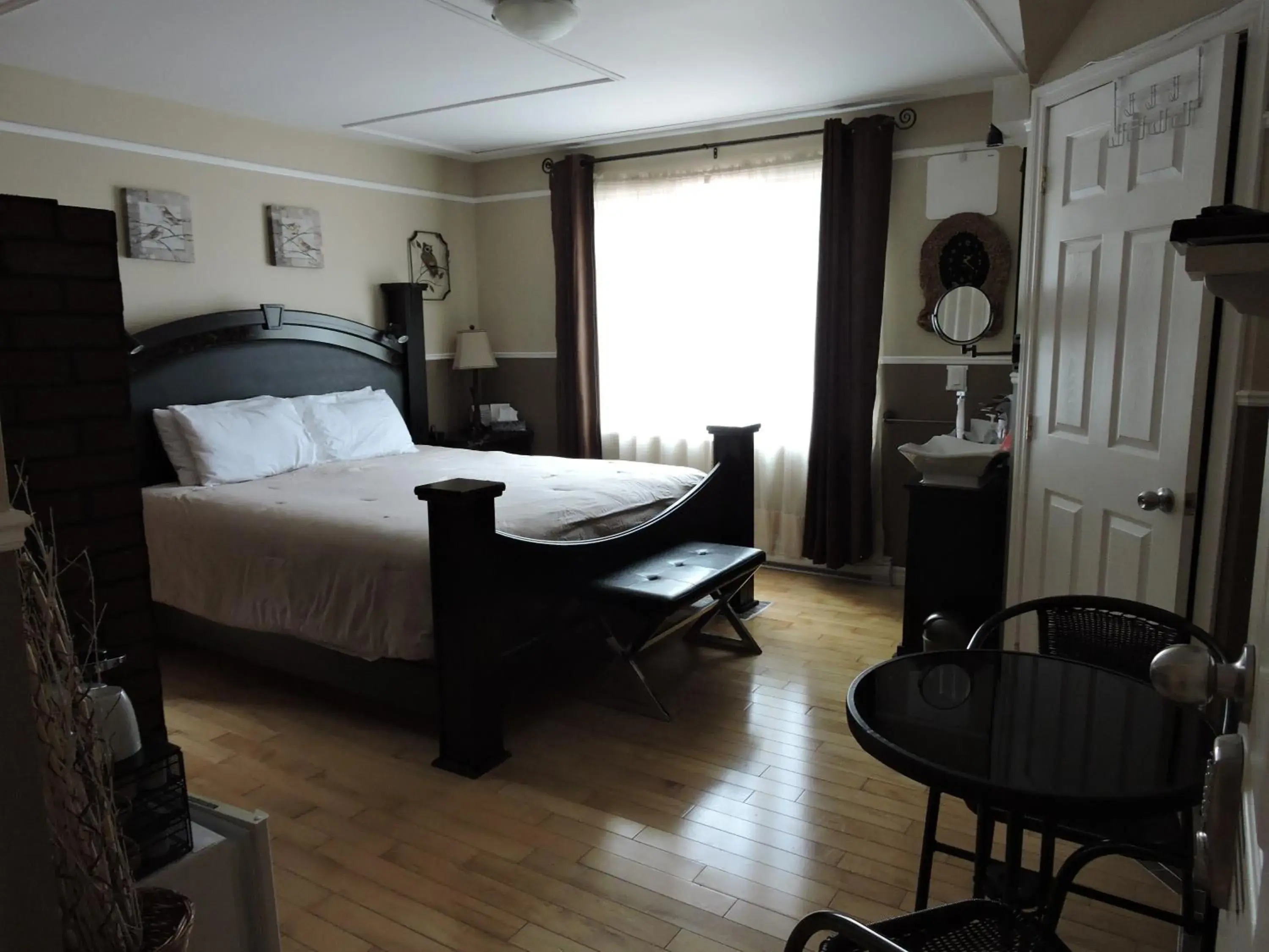 Deluxe King Room in Gite Passion et Tendresse B&B Deluxe King Room in Gite Passion et Tendresse B&B