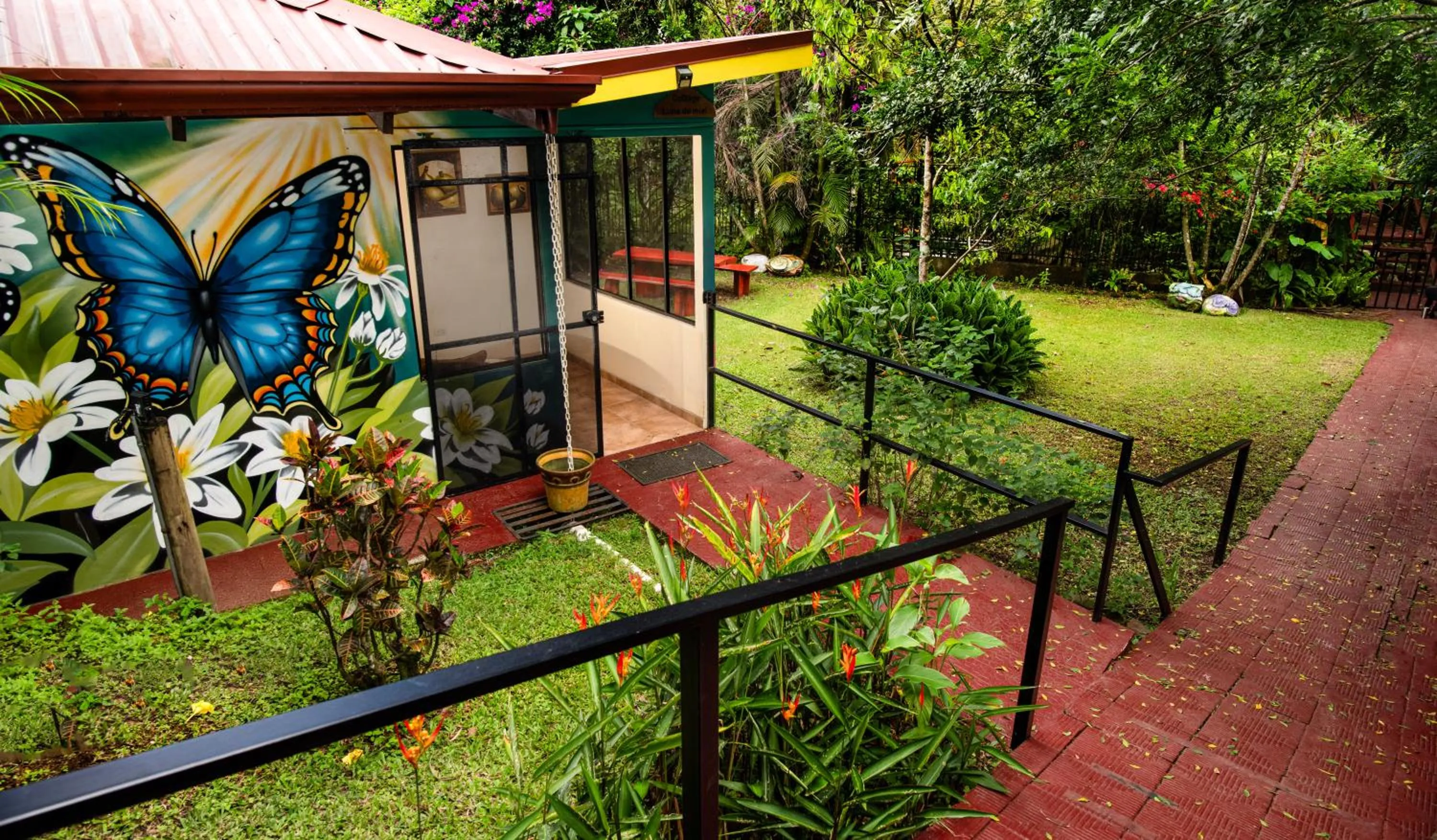 La Terraza Guest House B&B