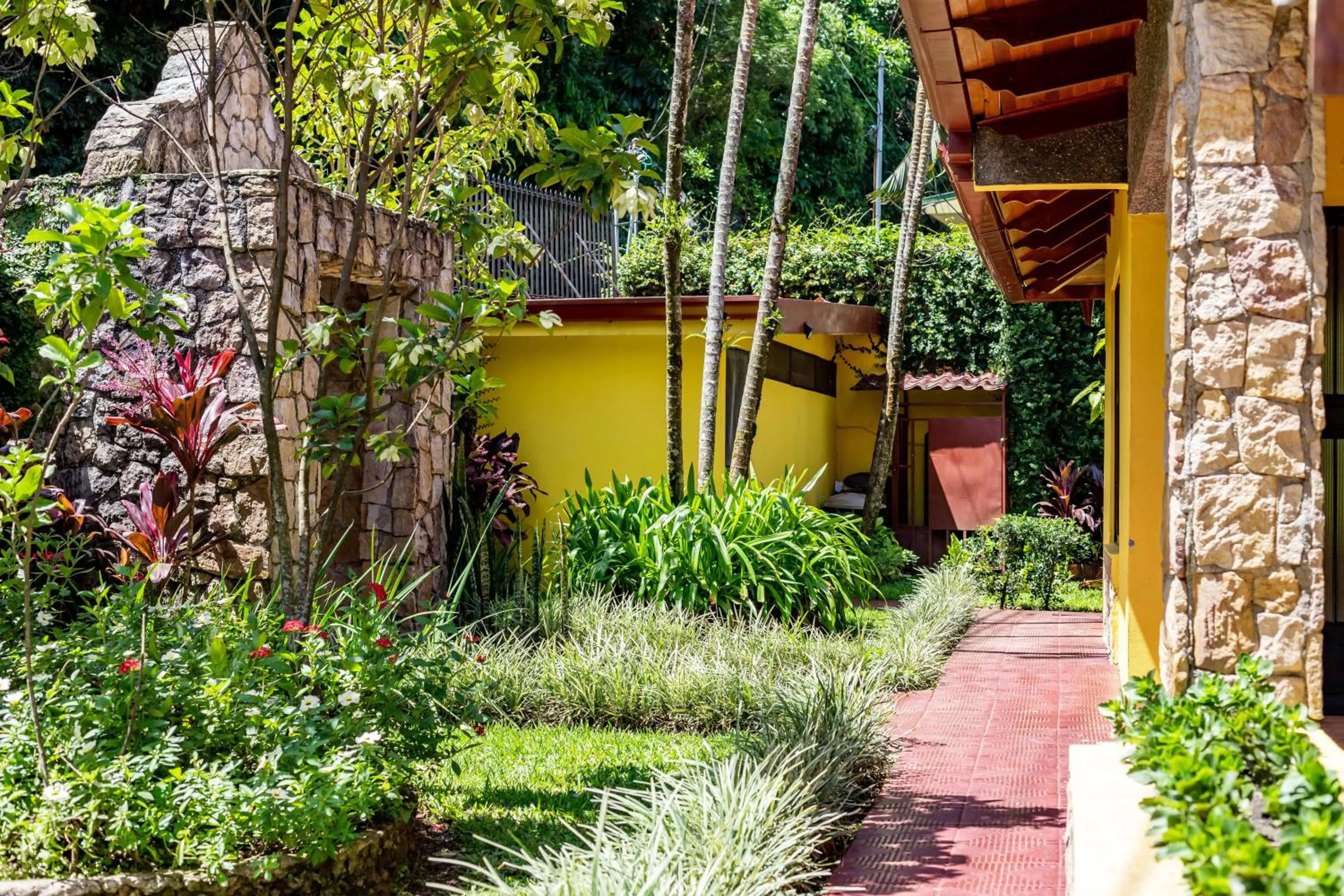 Facade/entrance in La Terraza Guest House B&B