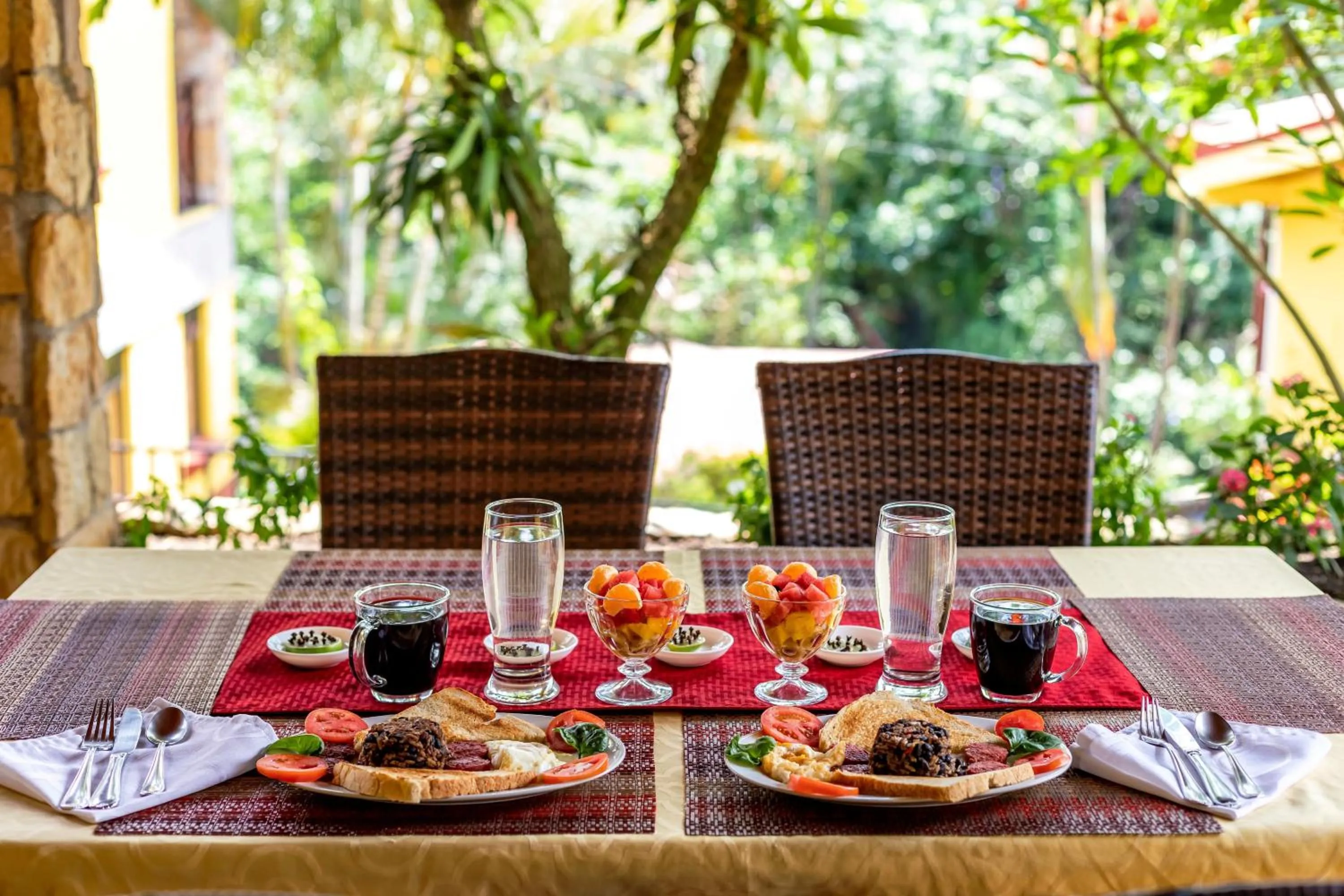 Breakfast in La Terraza Guest House B&B