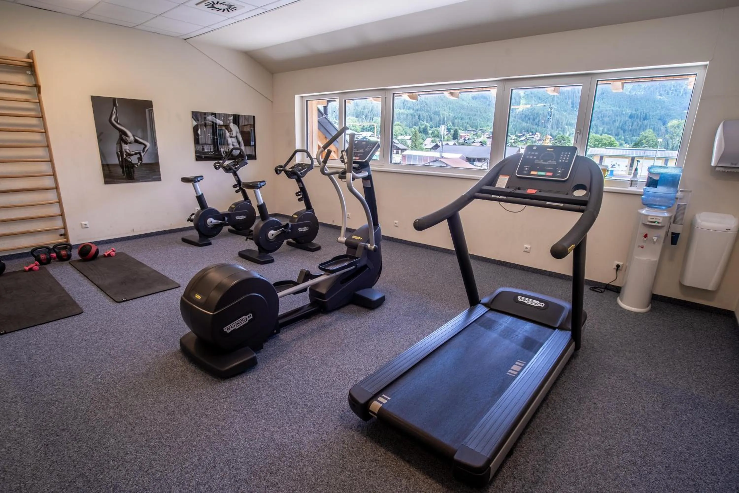 Activities in COOEE alpin Hotel Dachstein