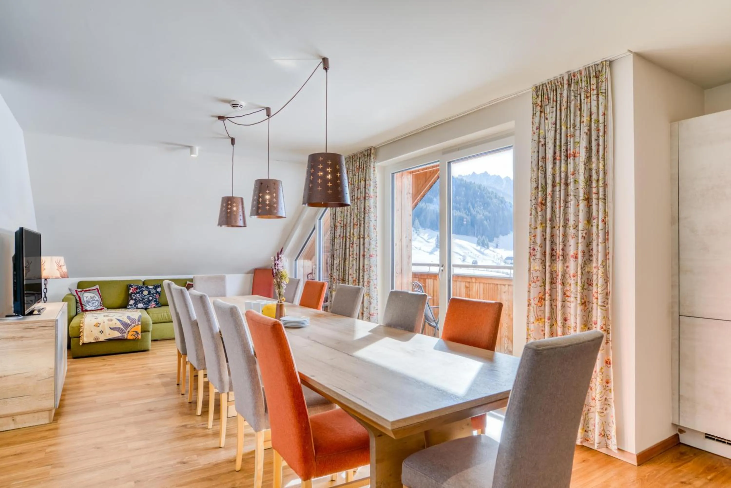 Photo of the whole room in COOEE alpin Hotel Dachstein