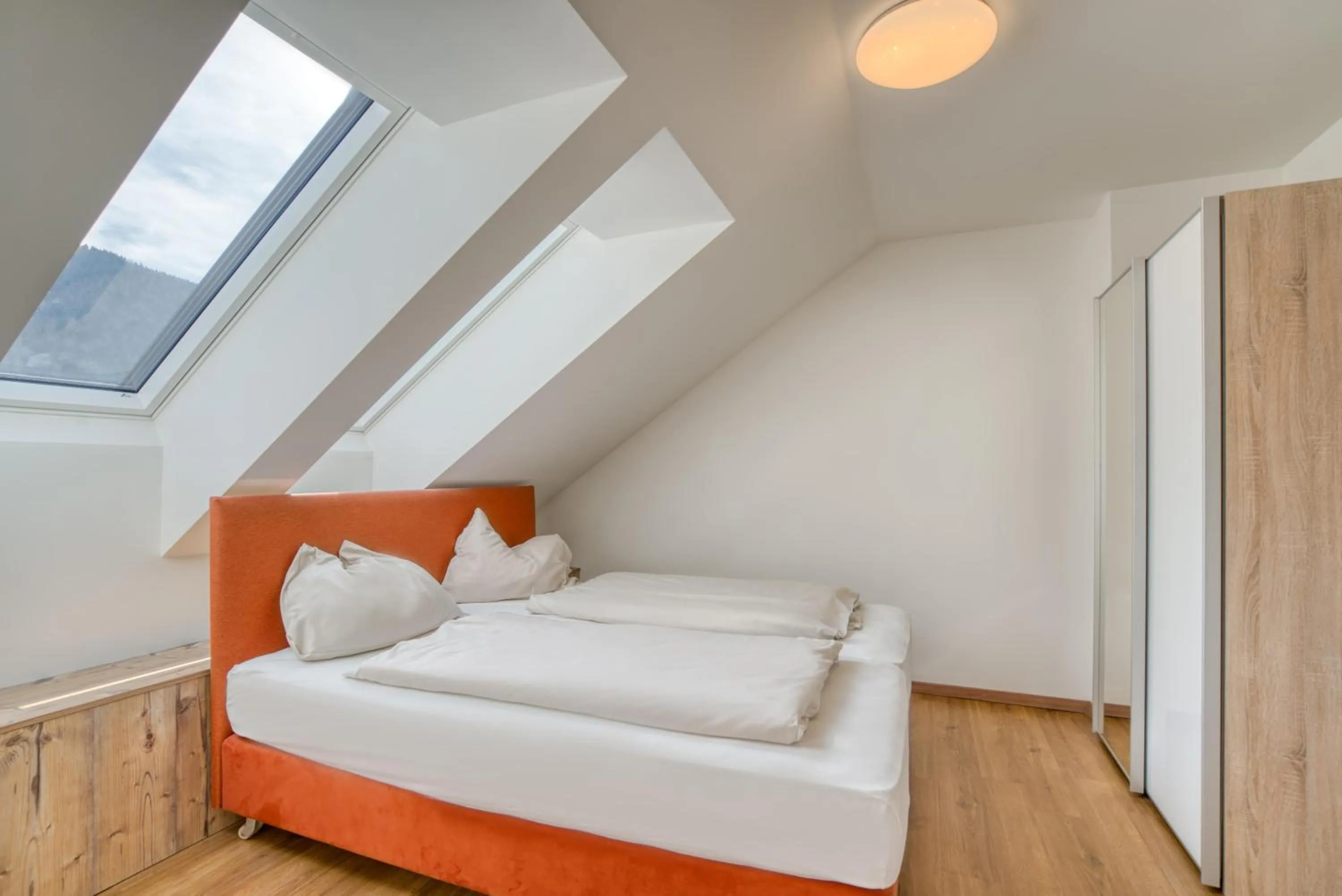 Photo of the whole room, Bed in COOEE alpin Hotel Dachstein