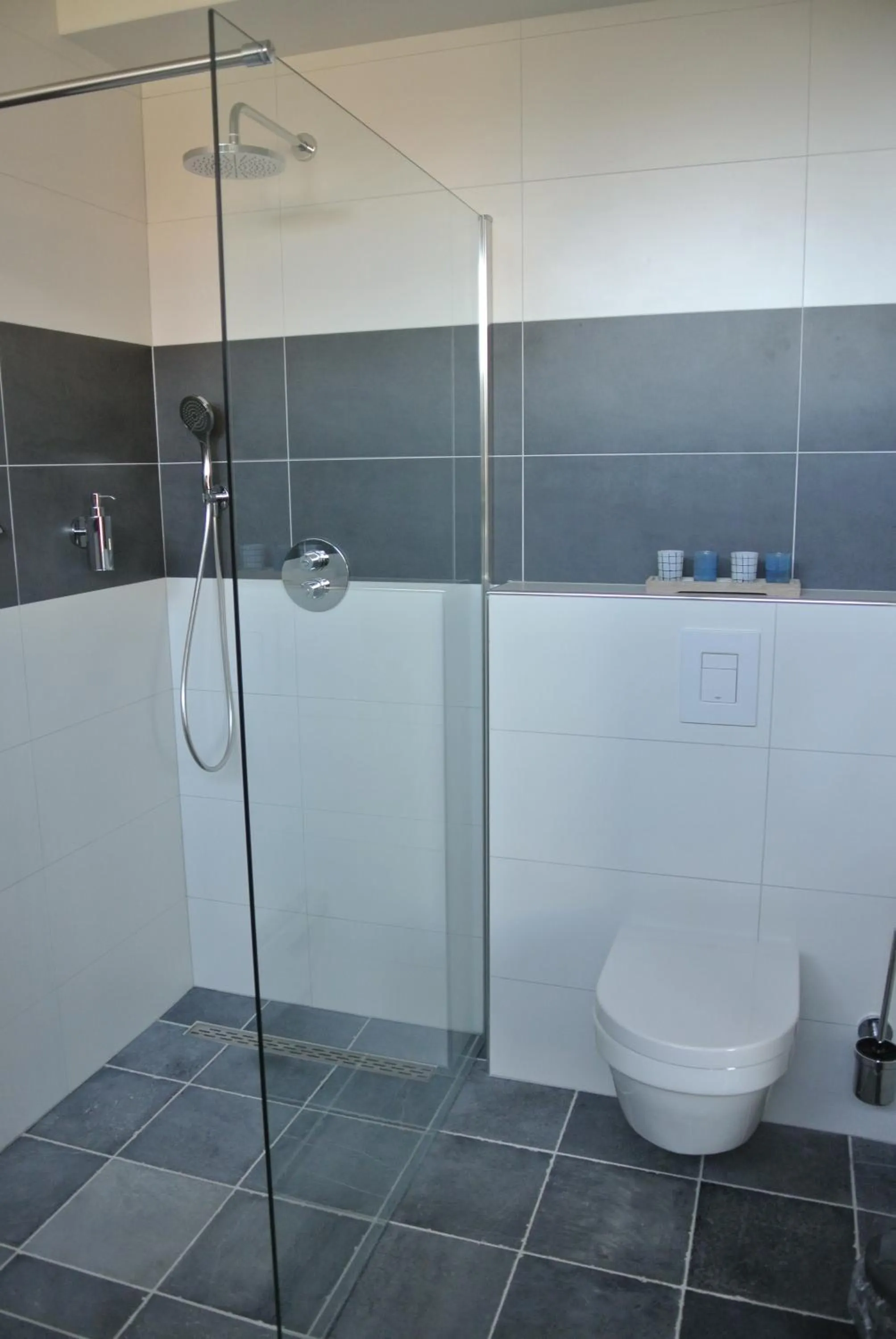 Shower in B&B Veers Buuten