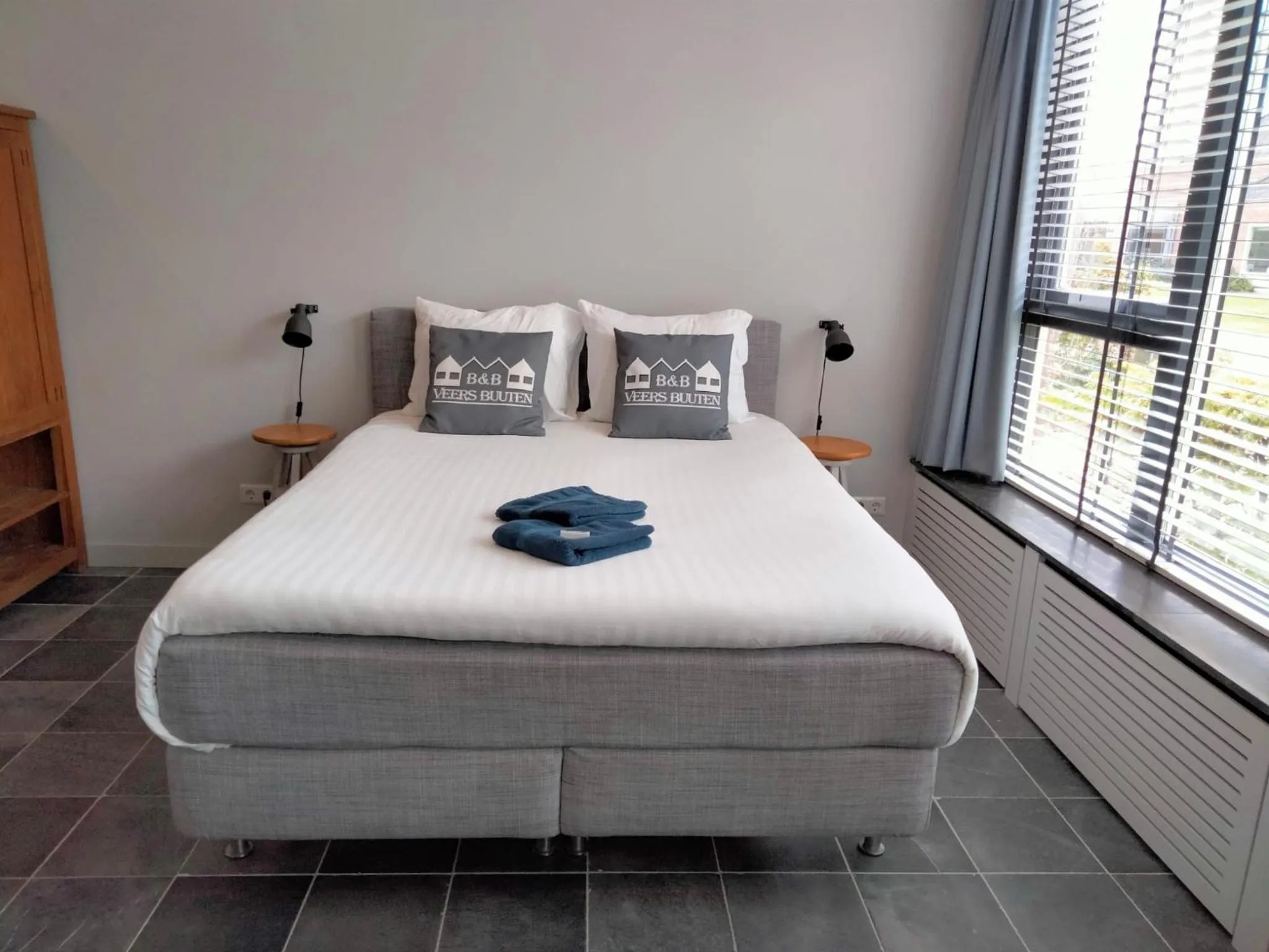 Bedroom, Bed in B&B Veers Buuten