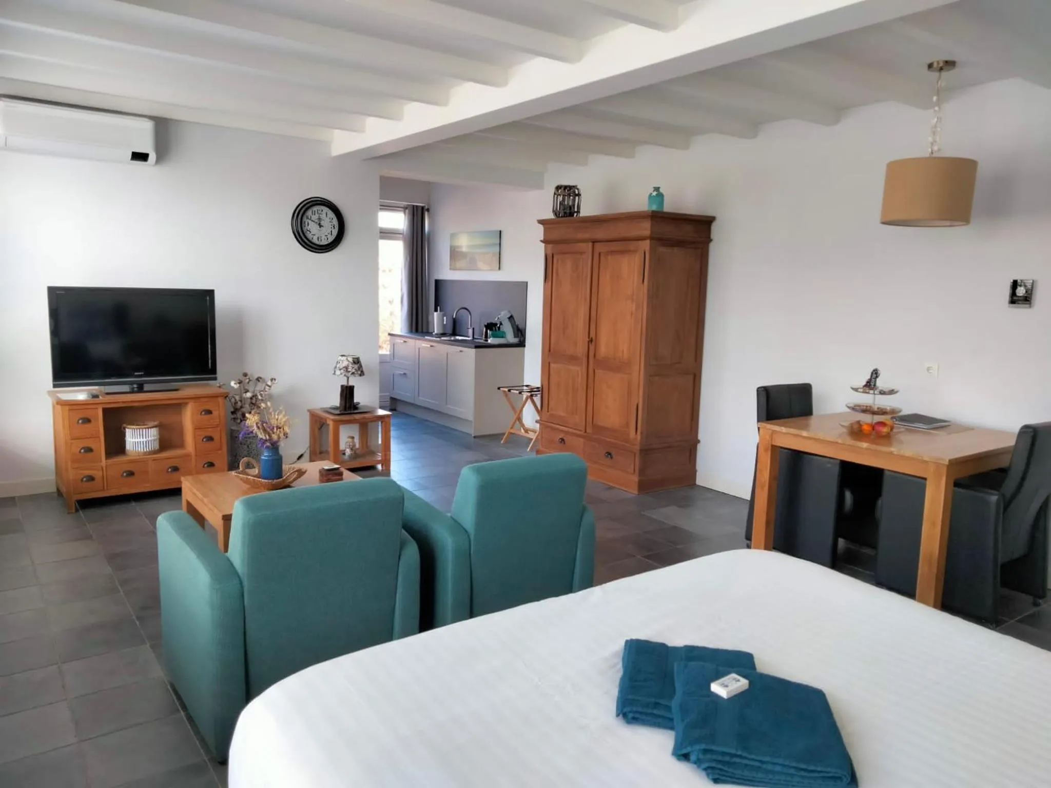 Kitchen or kitchenette in B&B Veers Buuten