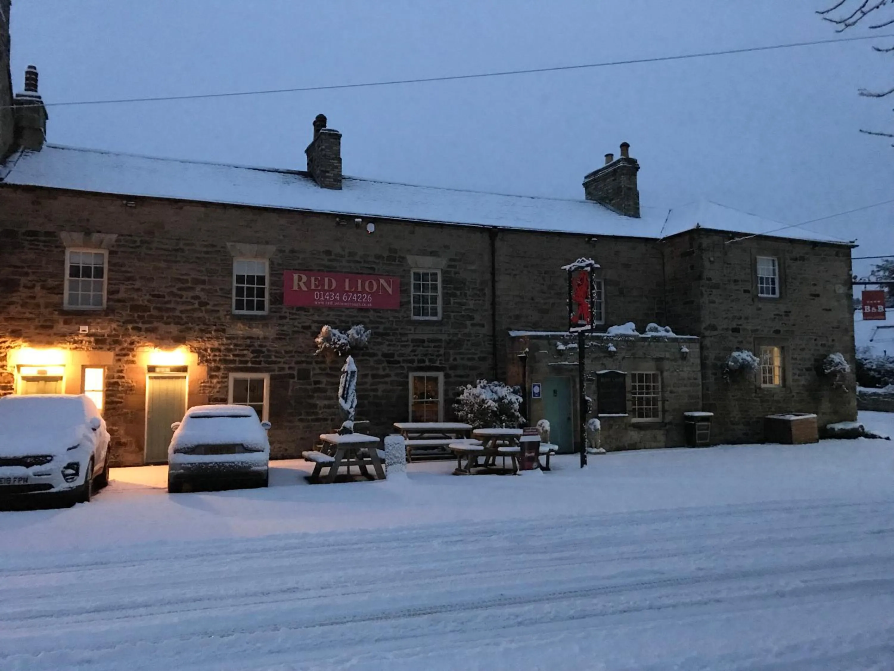 Property building in Red Lion Inn