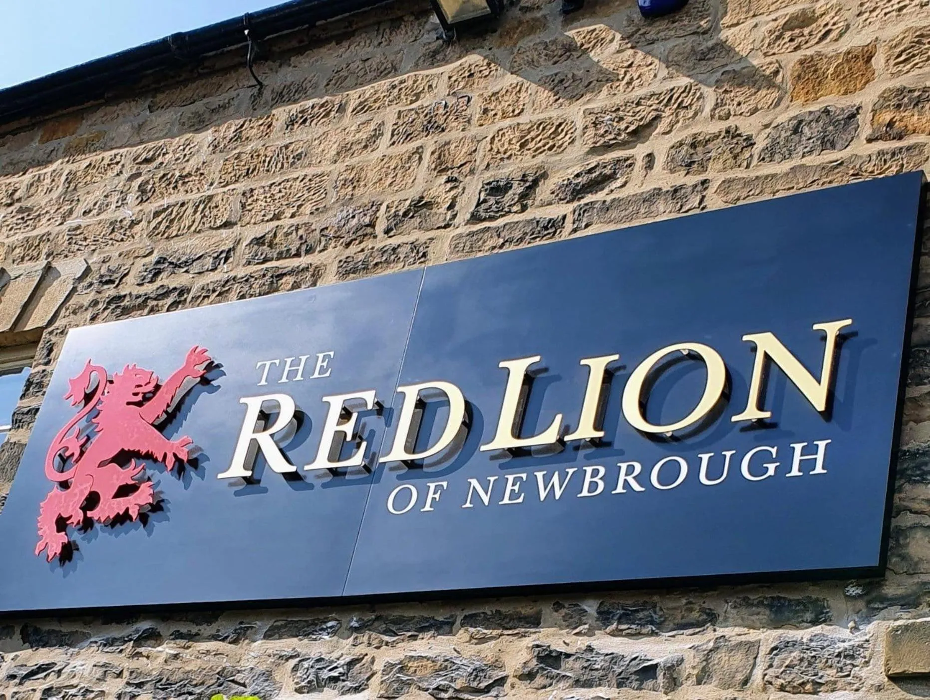 Property building in Red Lion Inn