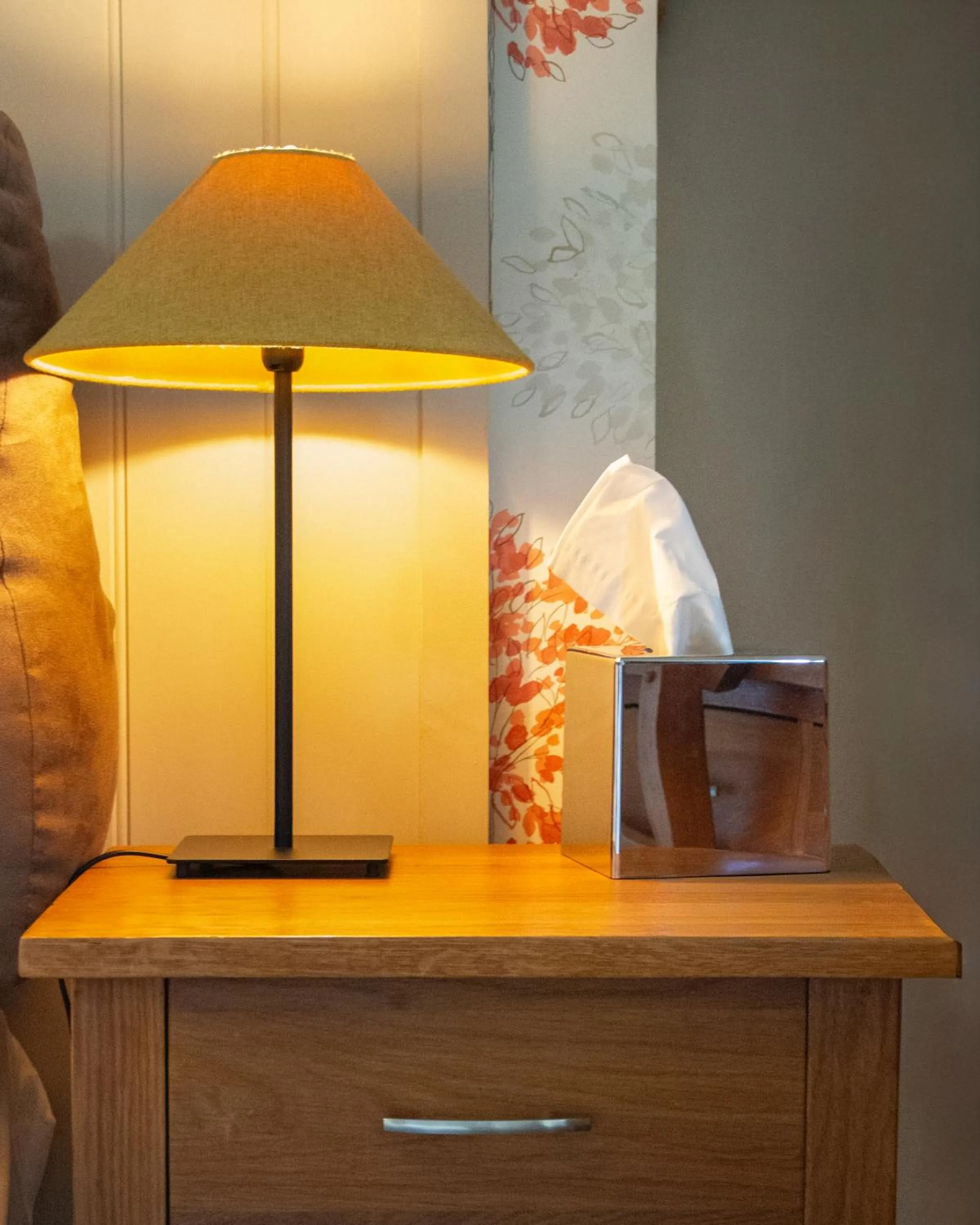 Bedroom in Red Lion Inn