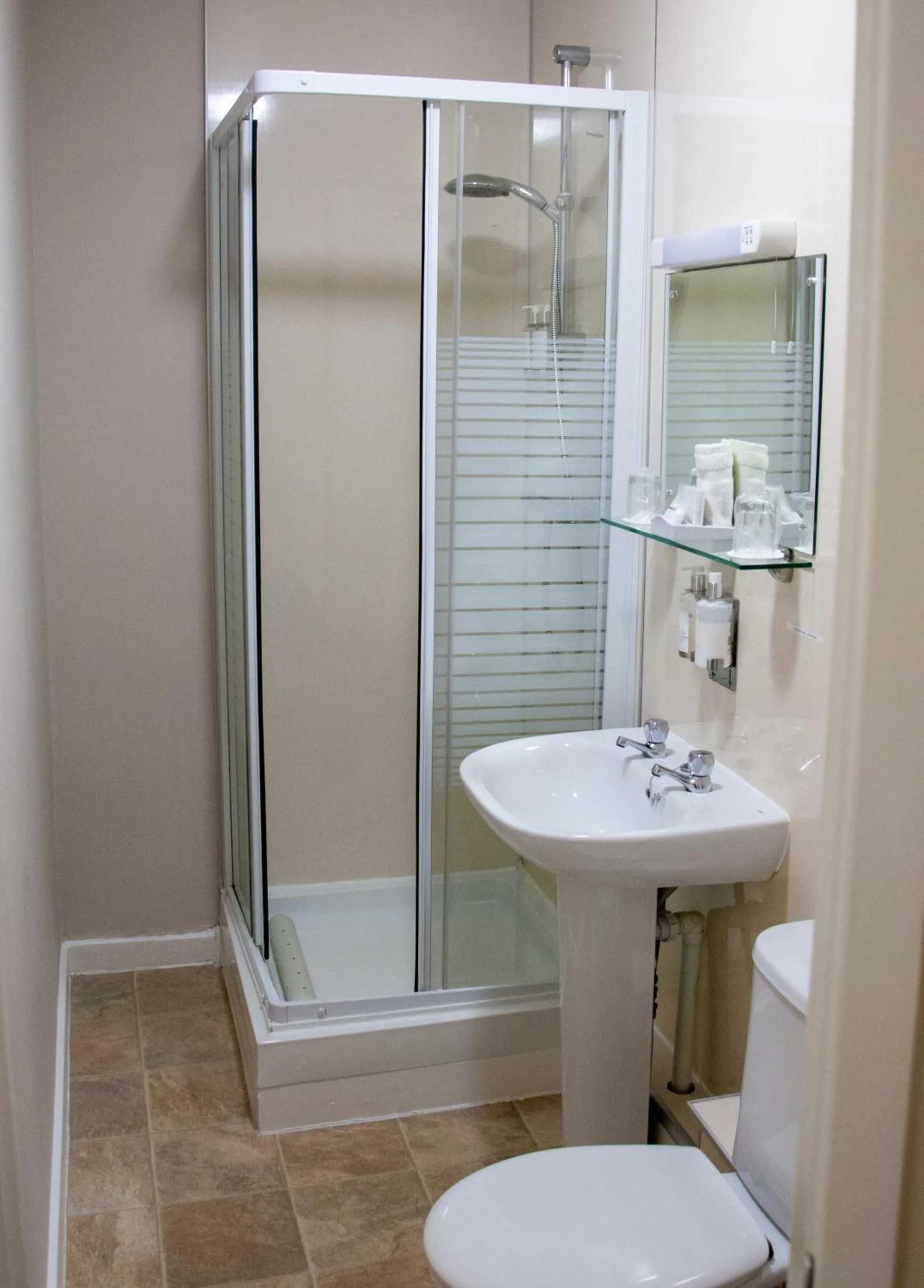 Bathroom in Red Lion Inn