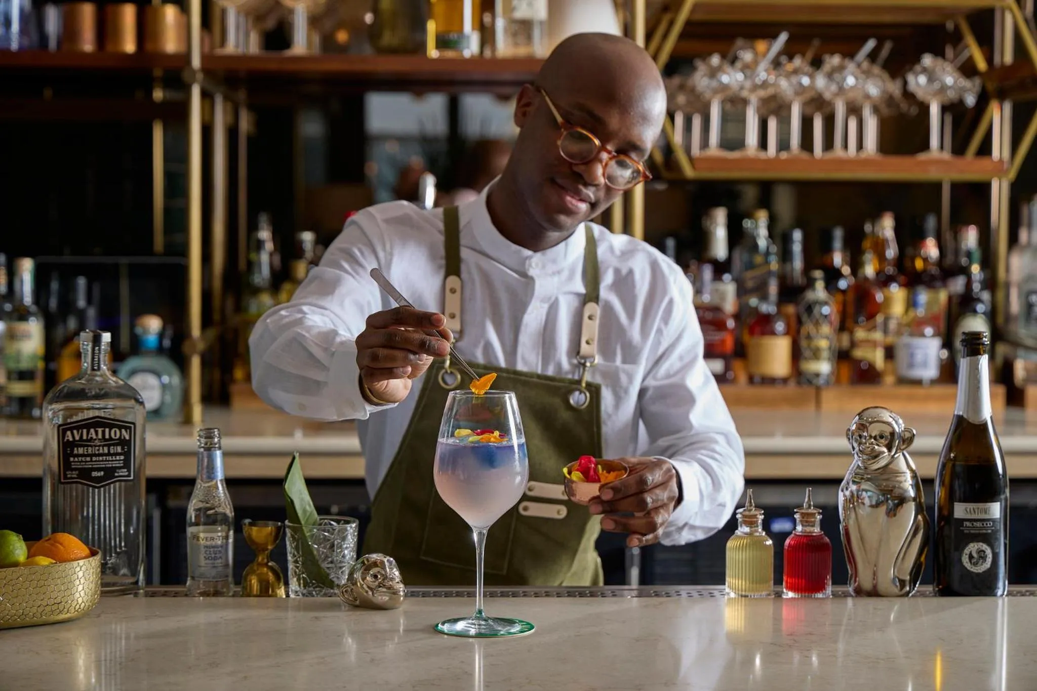 Restaurant/places to eat in Viceroy Chicago