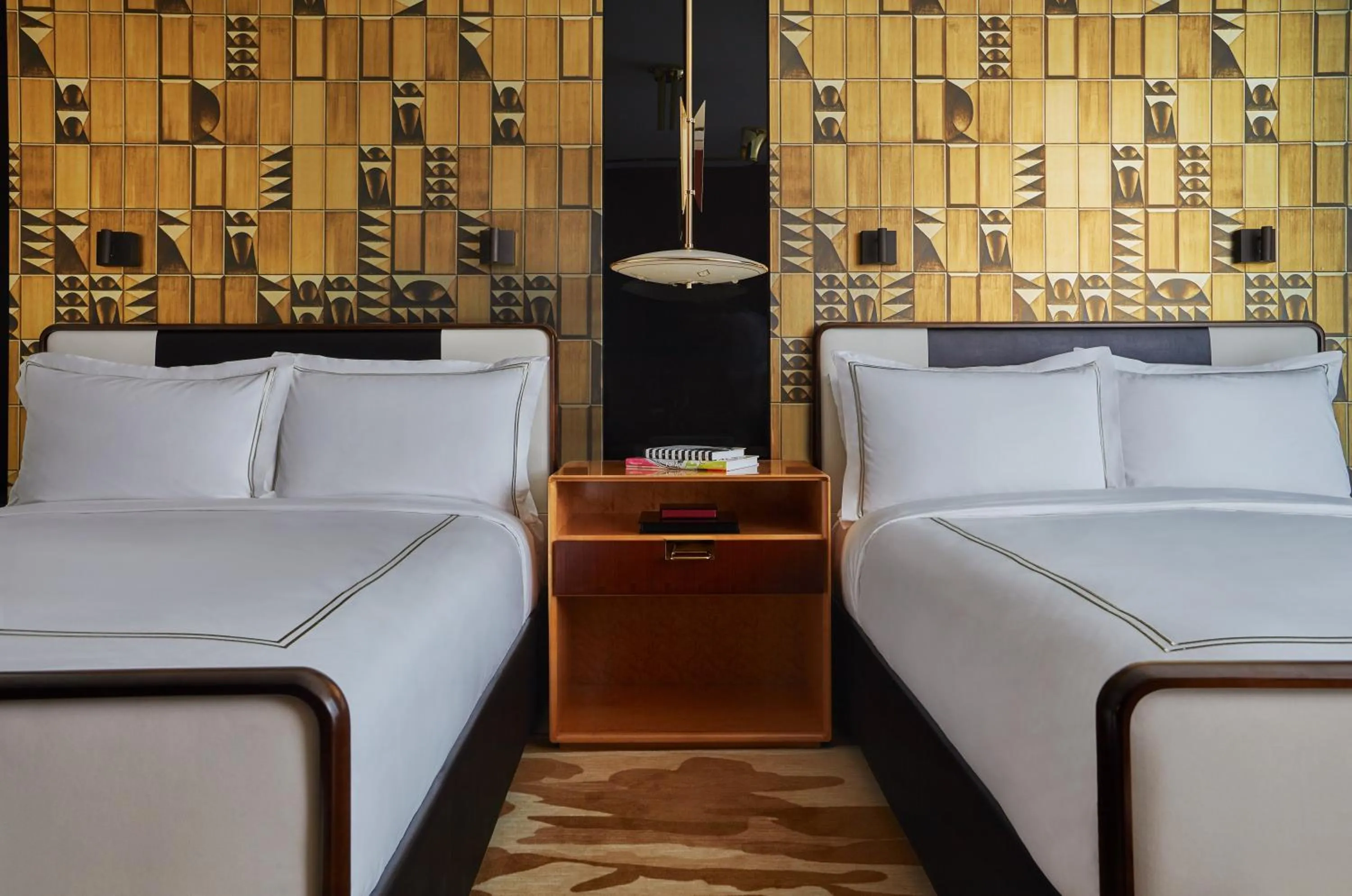 Bed in Viceroy Chicago