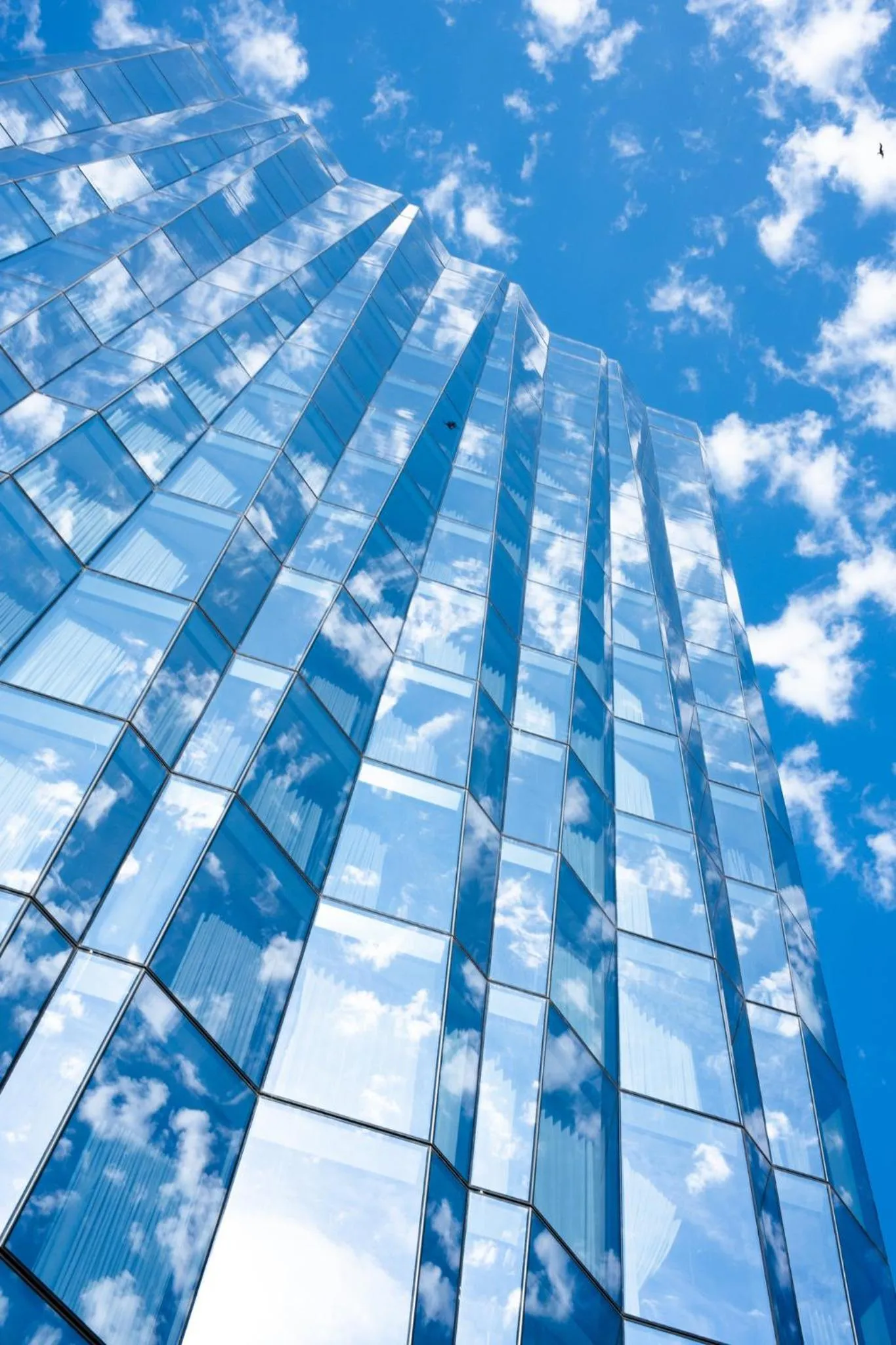 Property building in Viceroy Chicago