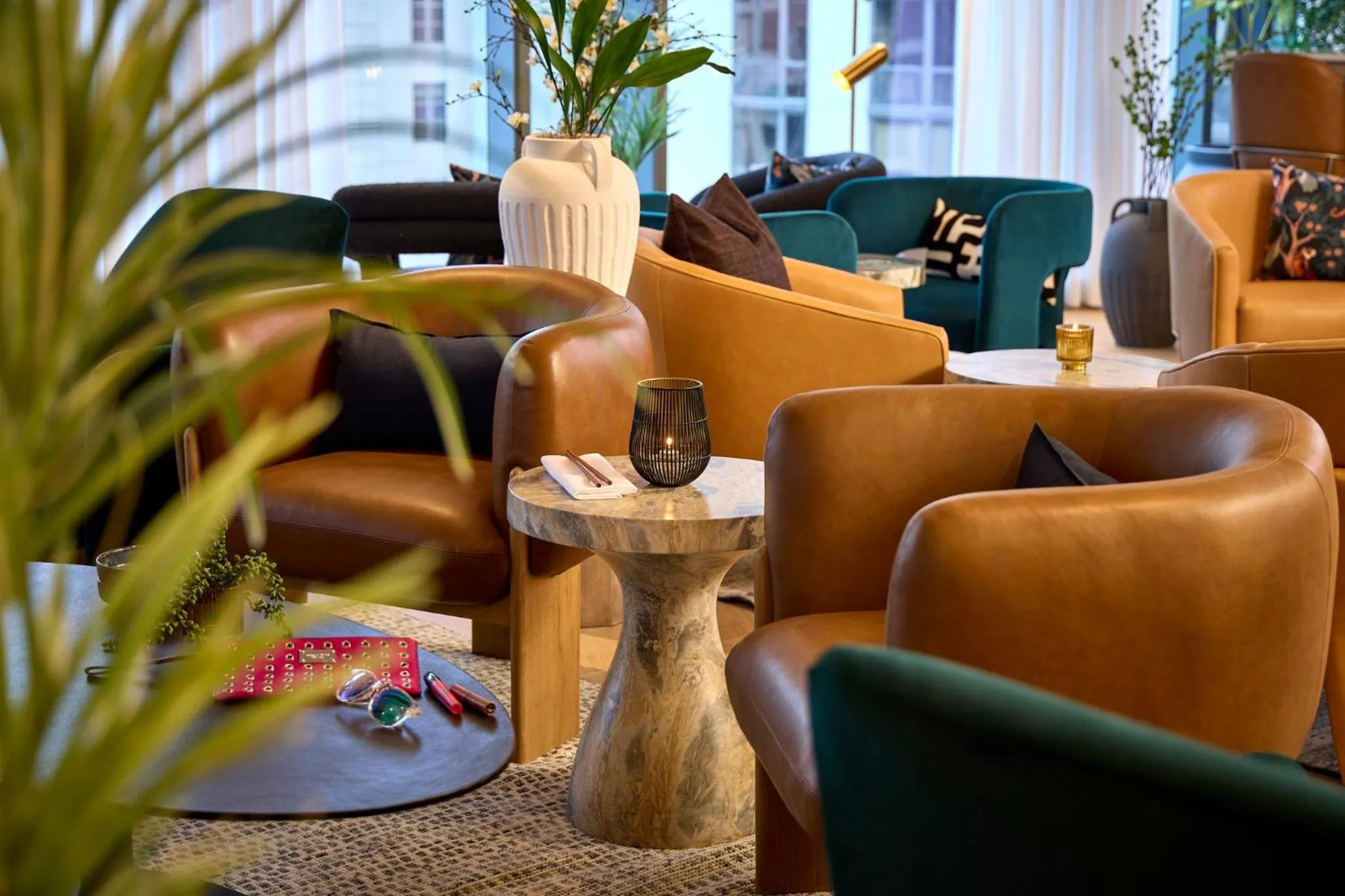 Restaurant/places to eat in Viceroy Chicago