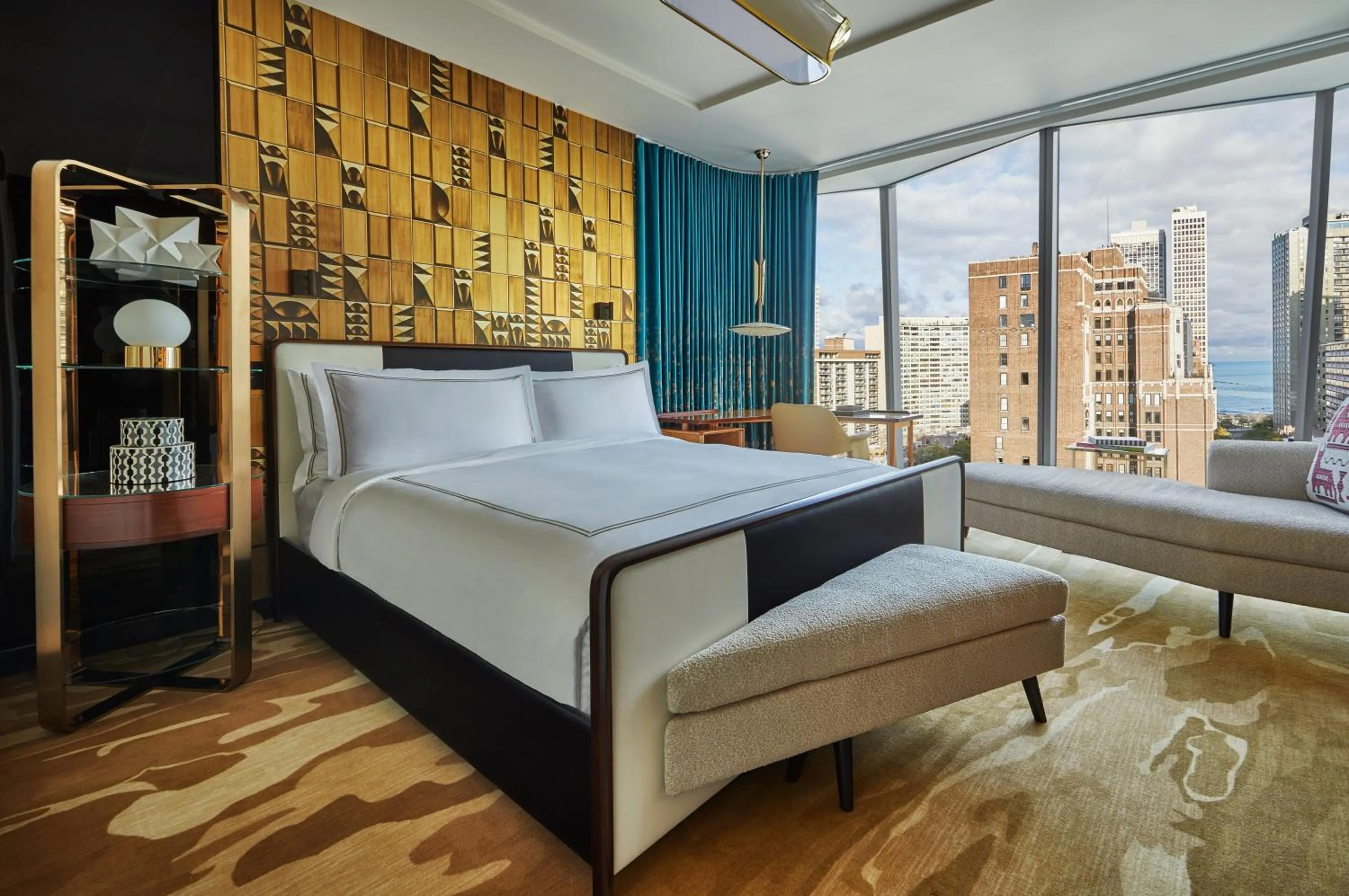 Bed in Viceroy Chicago