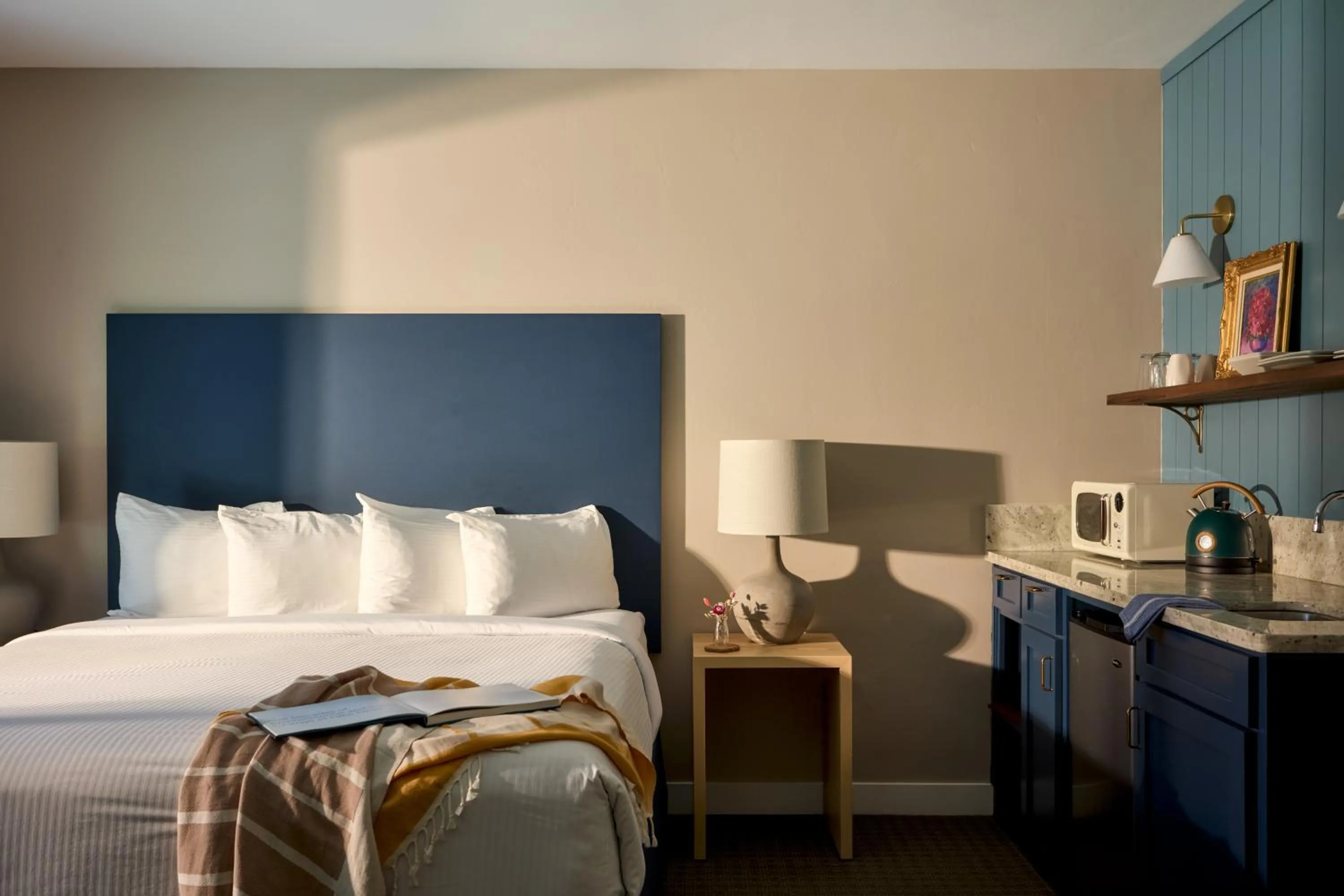 Bed in Black Bear Lodge