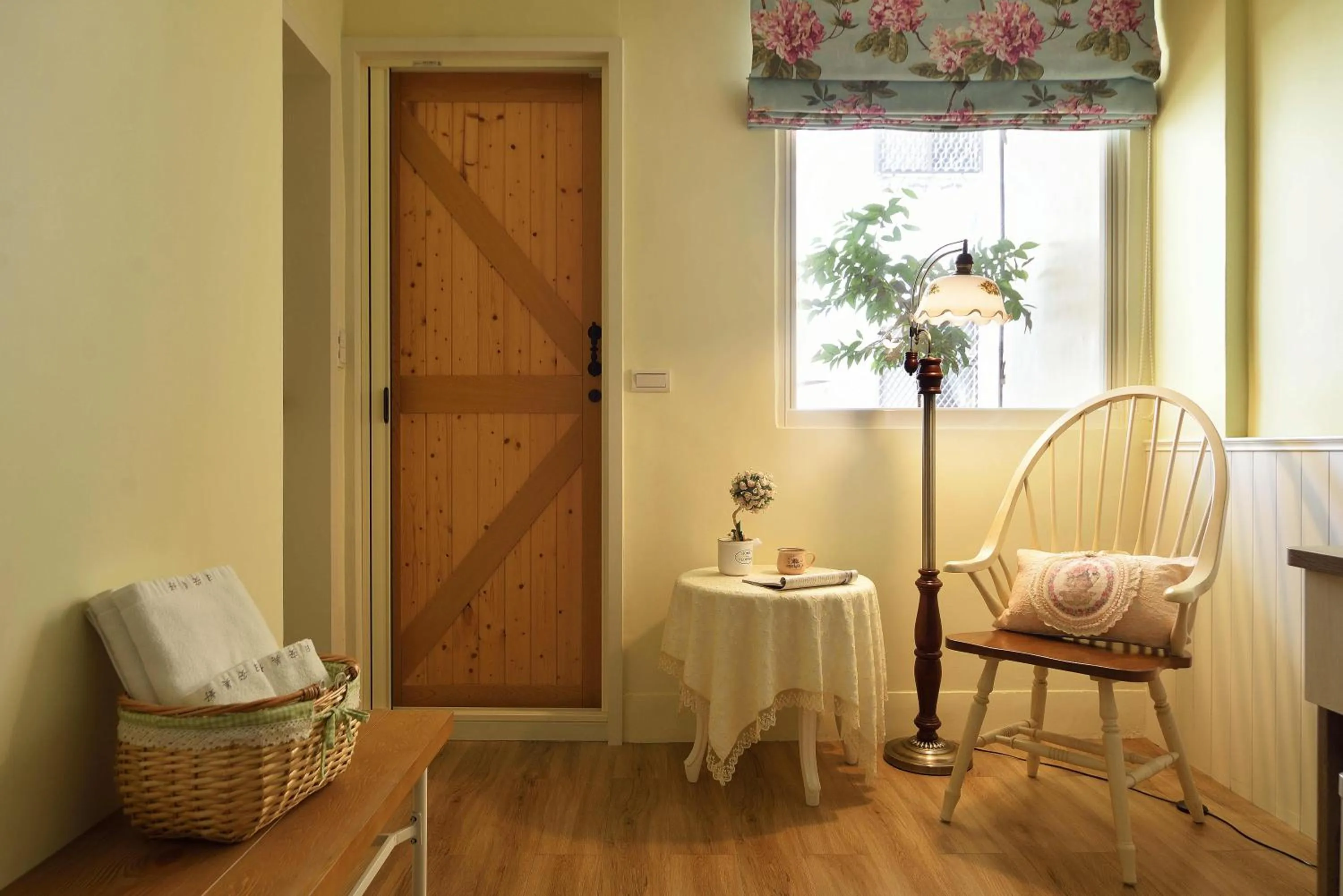 Decorative detail in Good day