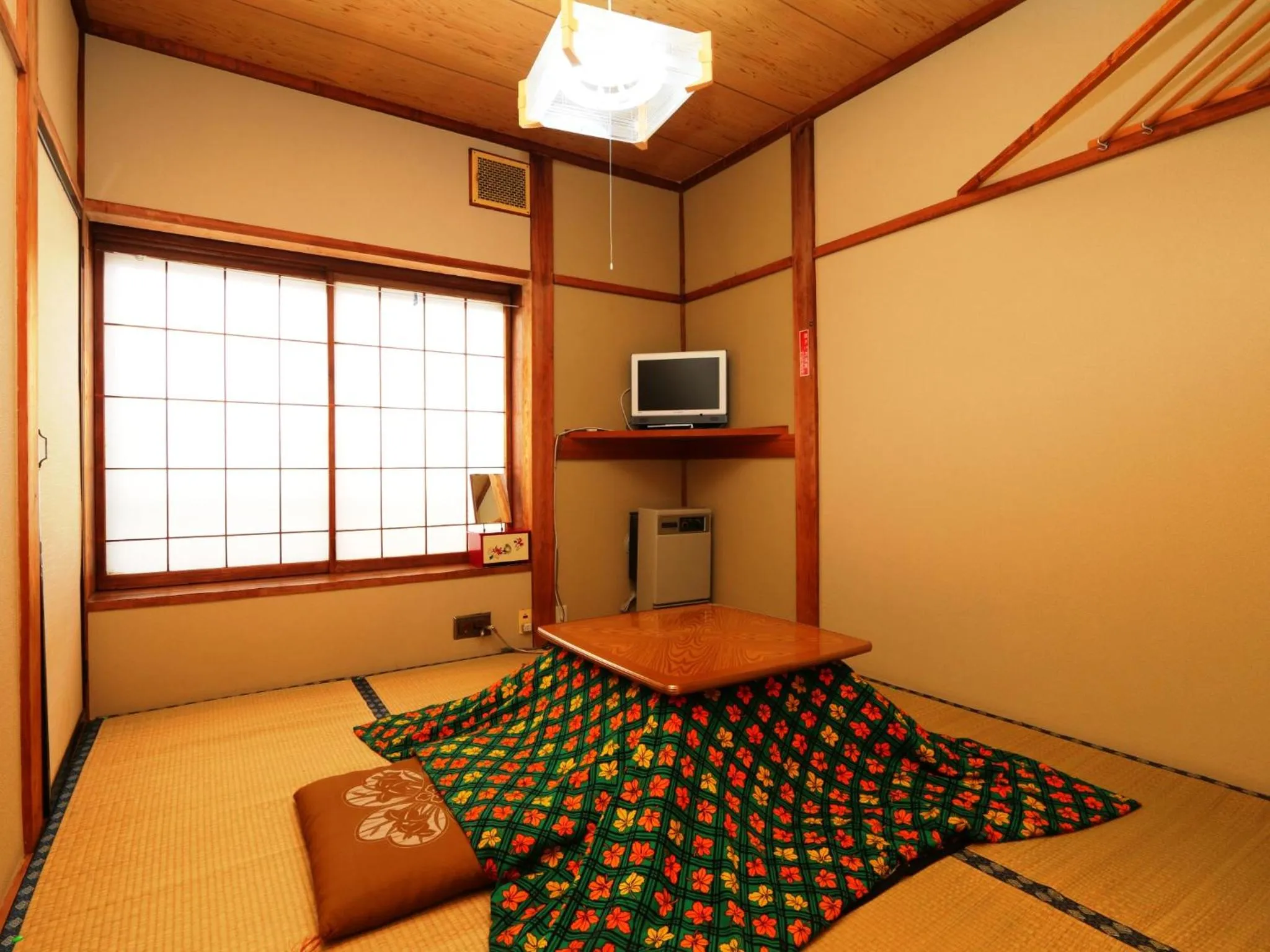 Photo of the whole room in Minshuku Kojima